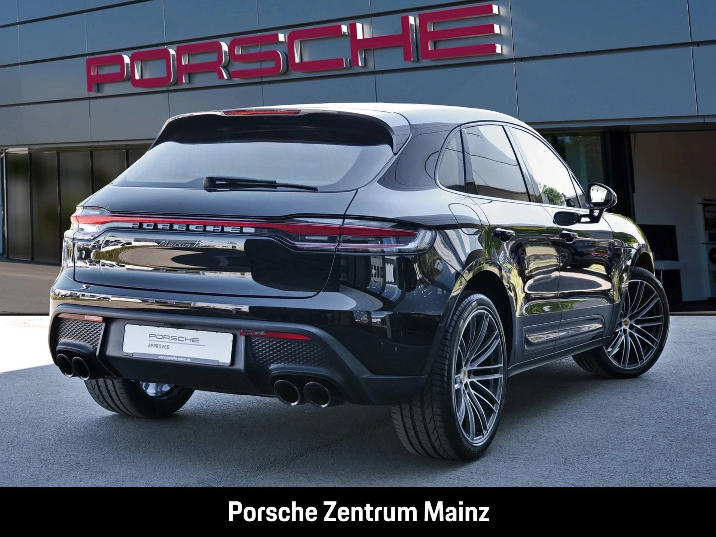 Porsche-Macan-image-2