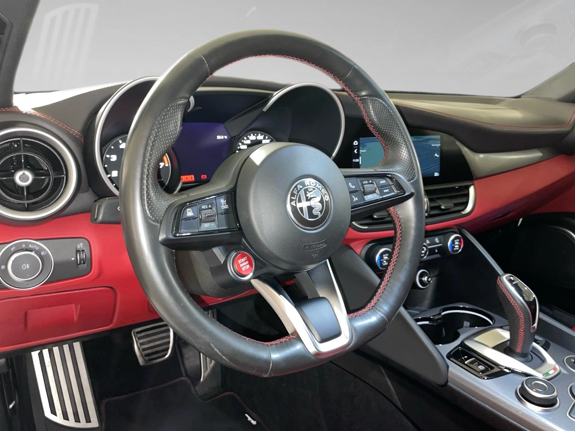Alfa Romeo Giulia 2.0 TB 280 Q4 Veloce AUTO