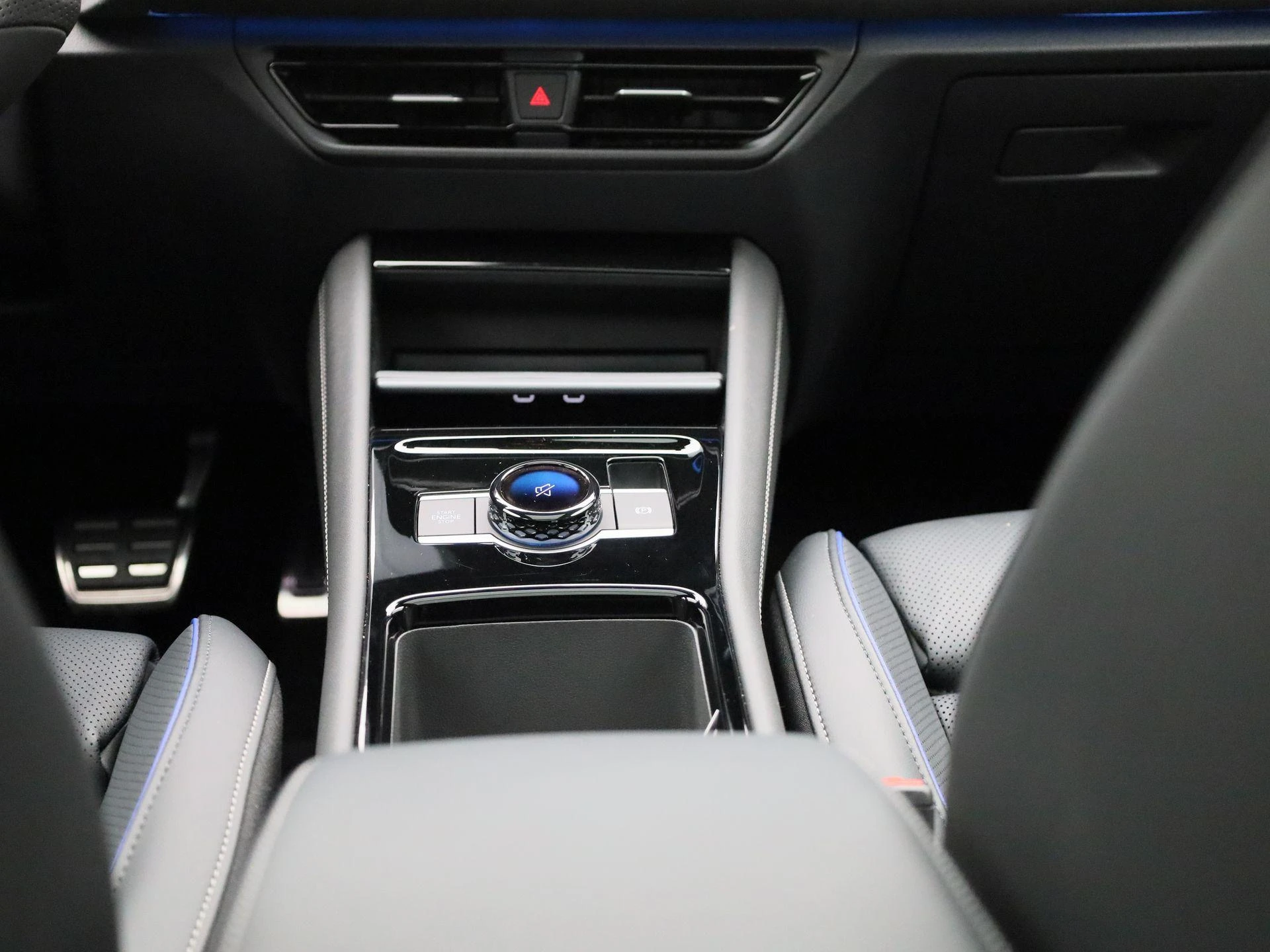 Volkswagen-Tiguan-image-9