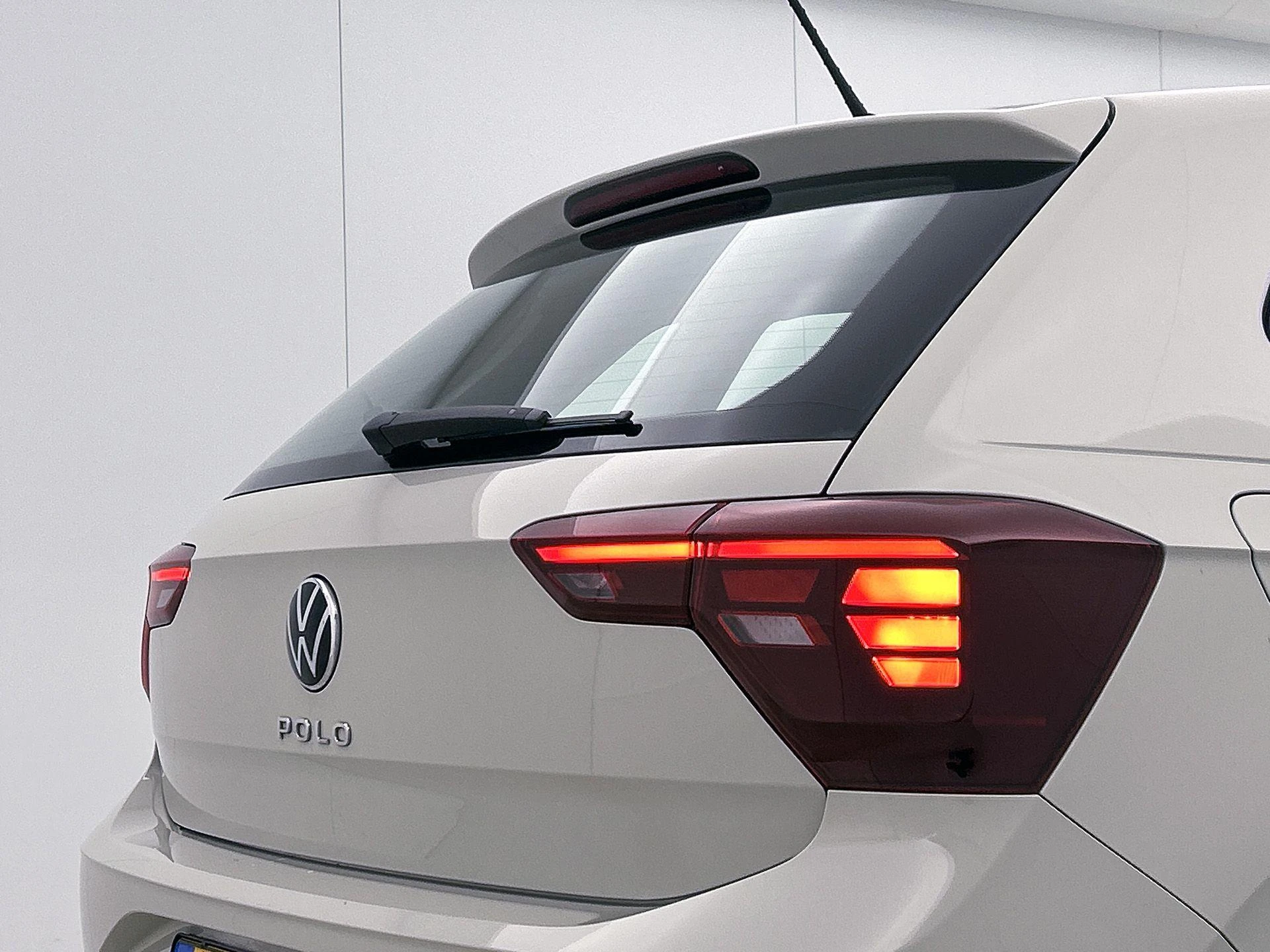 Volkswagen-Polo-image-17