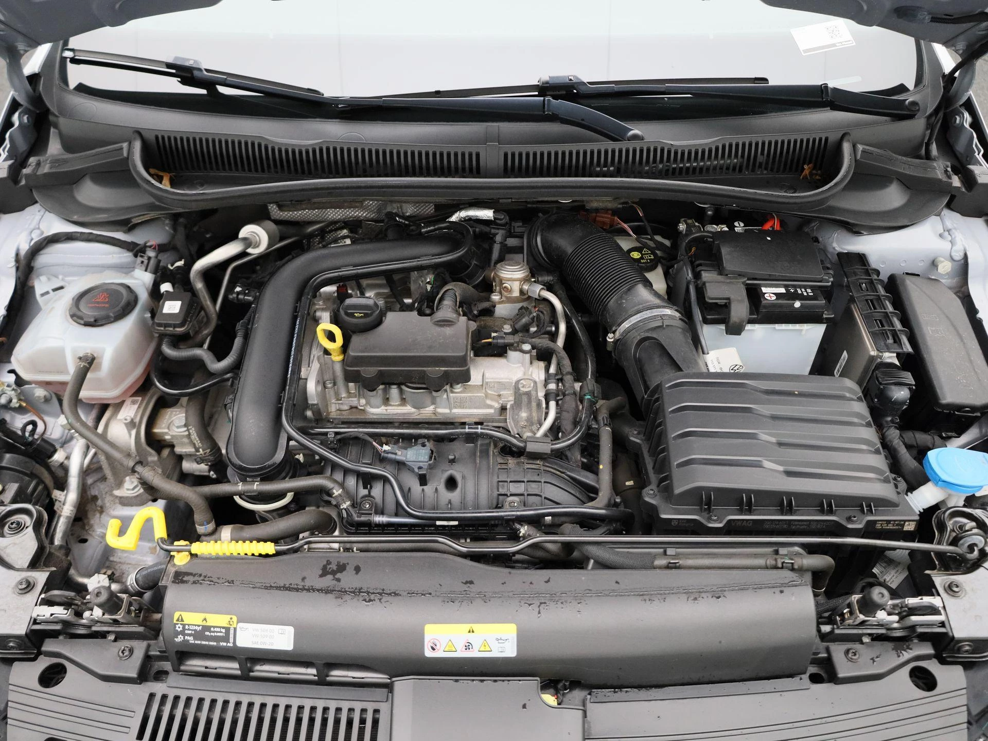 Volkswagen-Polo-image-29