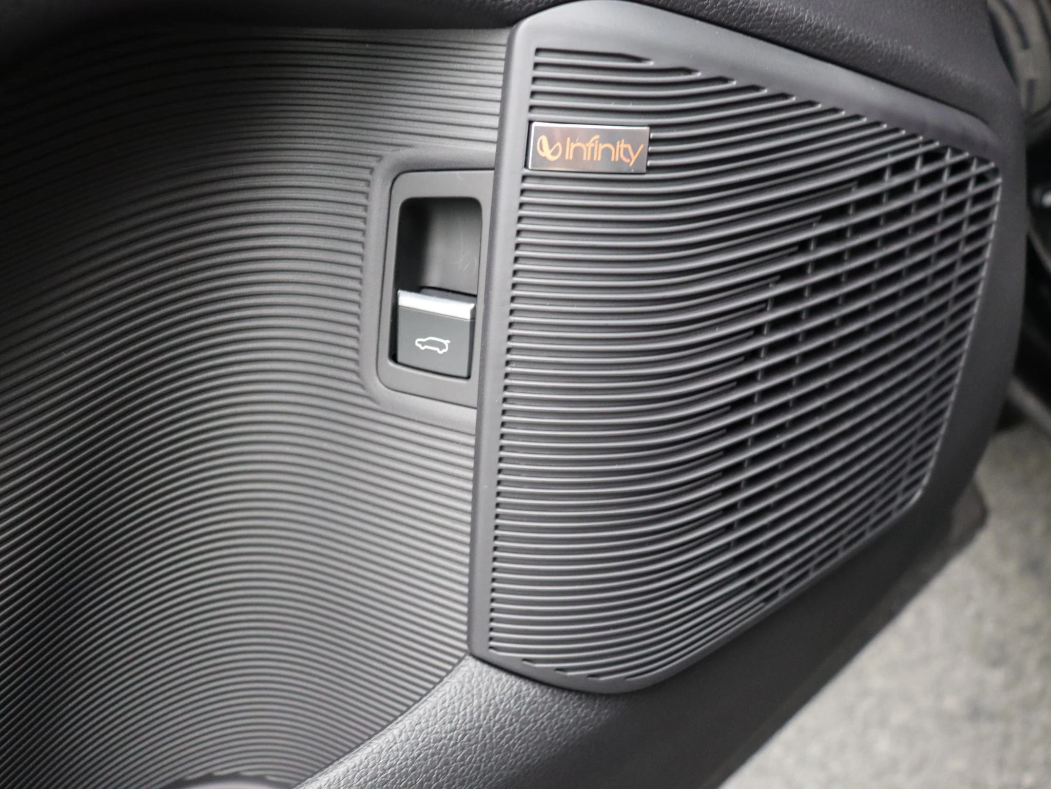 BYD SEAL U DM-i PHEV Boost