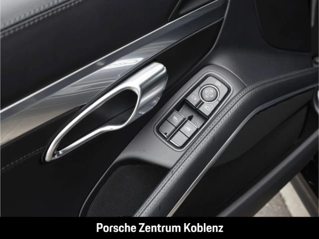 Porsche-911-image-24
