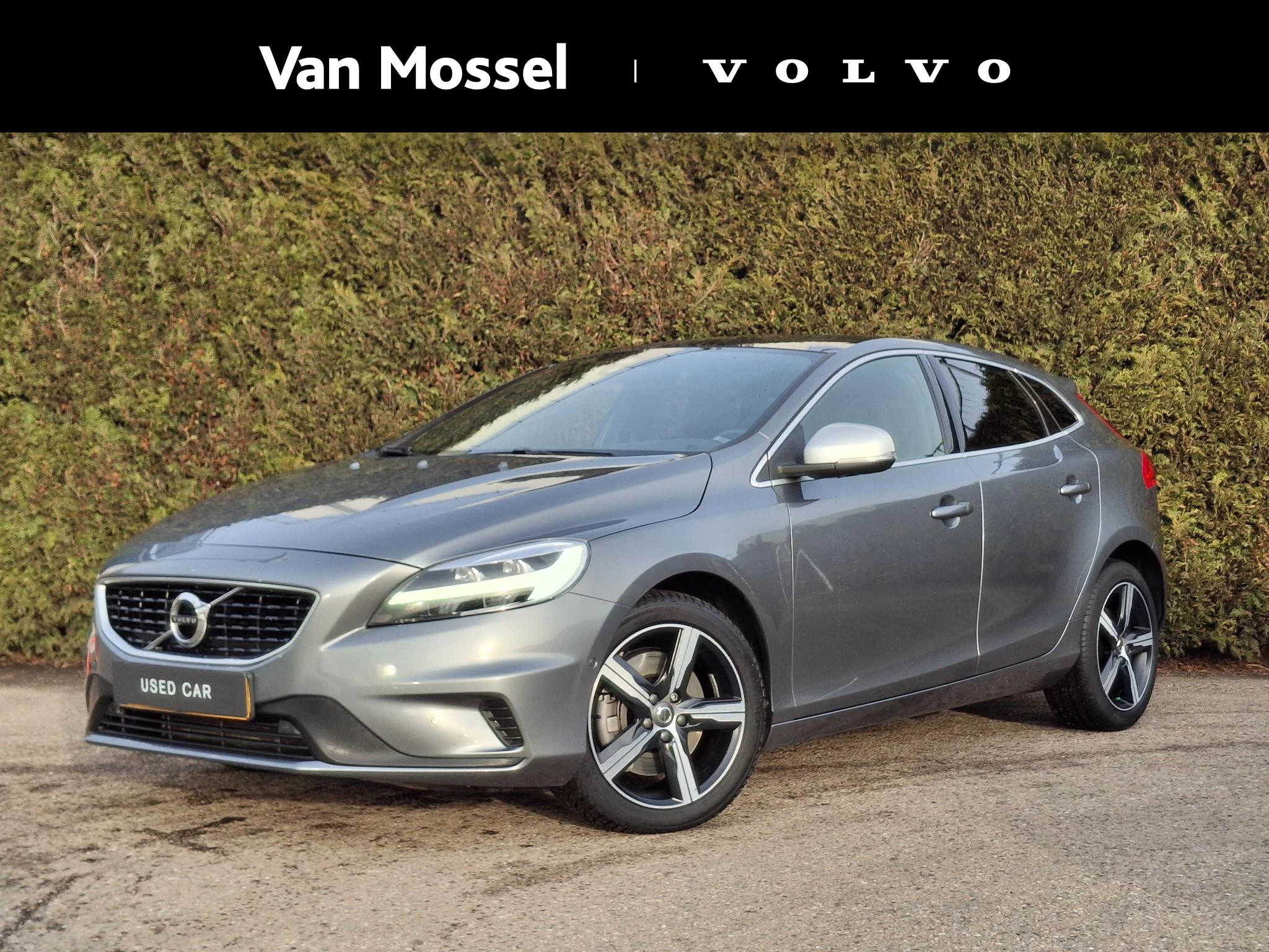 Volvo-V40-image-0