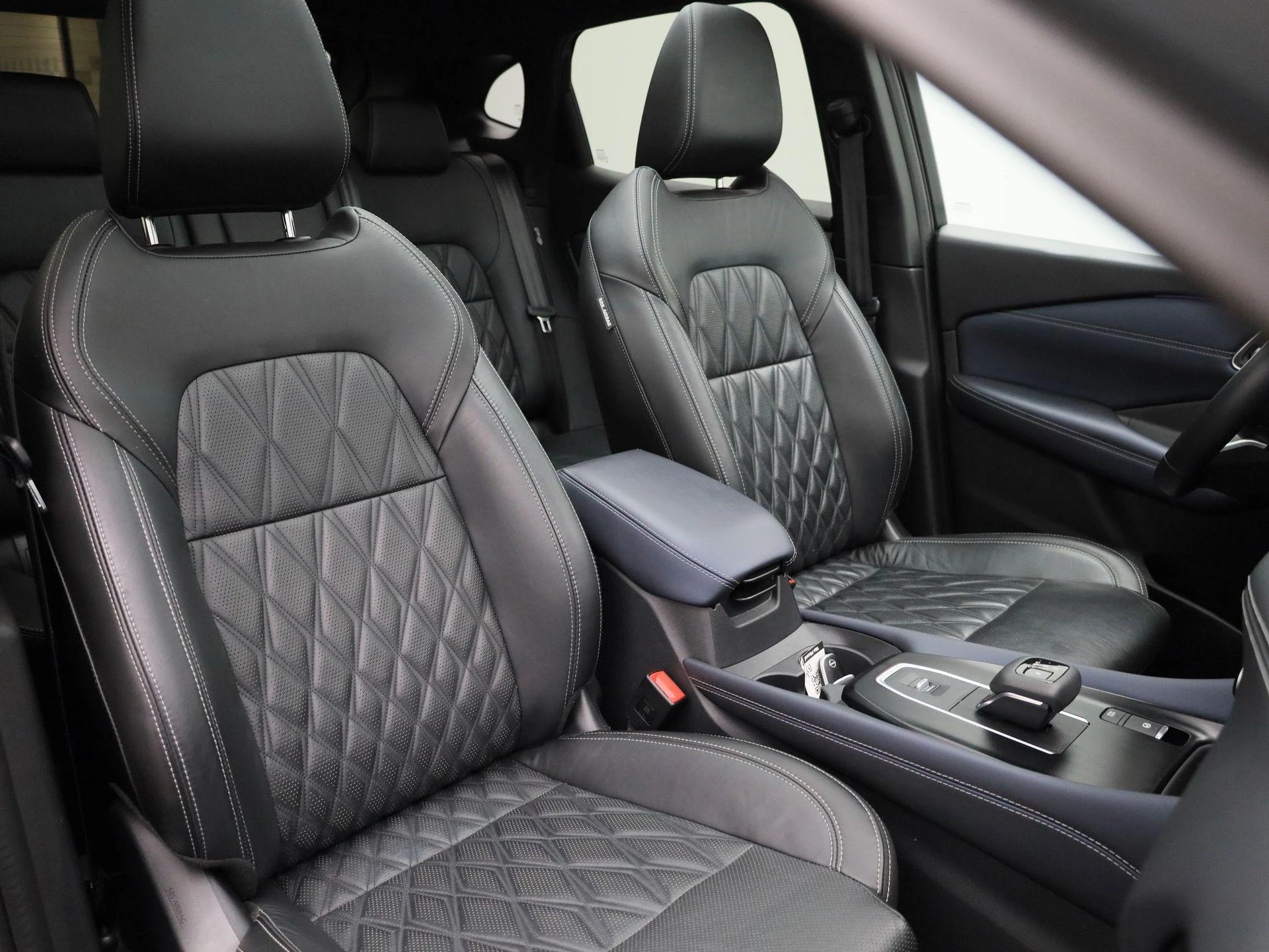 Nissan-QASHQAI-image-40