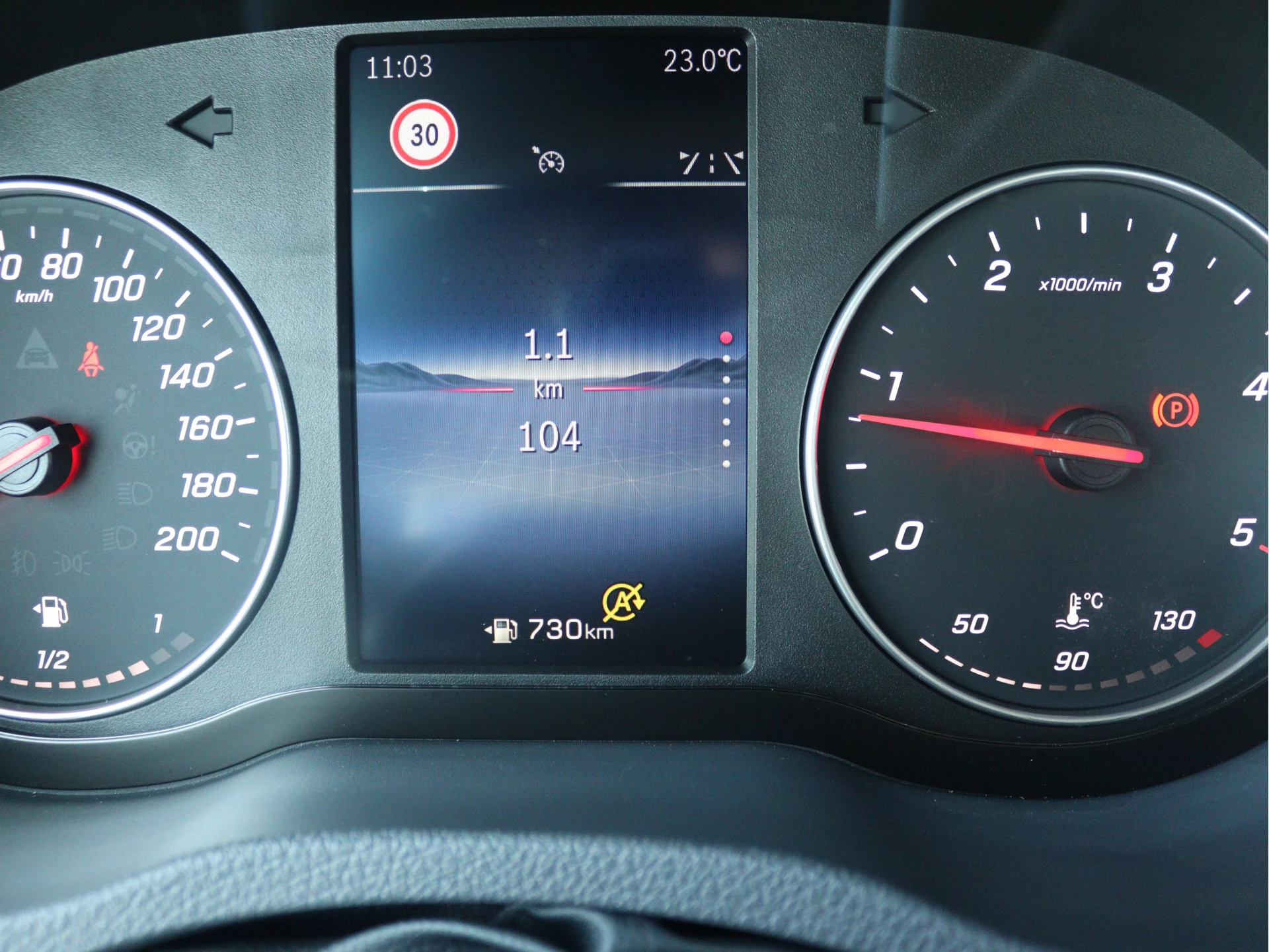 Mercedes-Benz-Sprinter-image-8