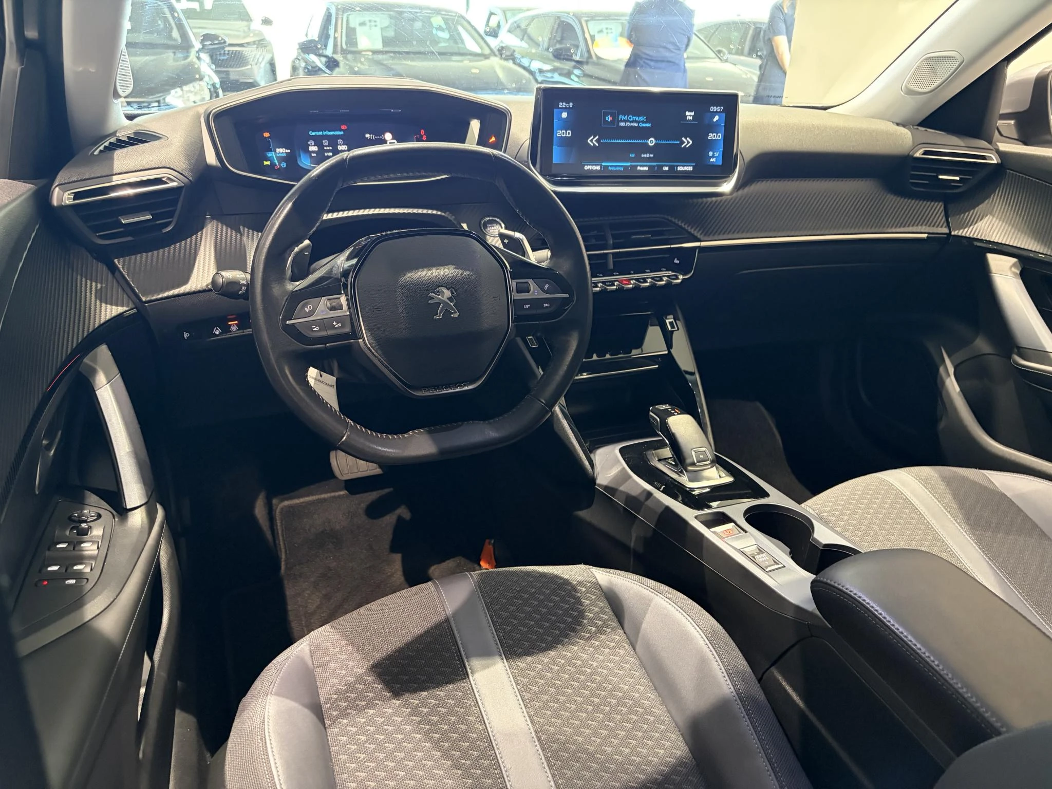 Peugeot-2008-image-7