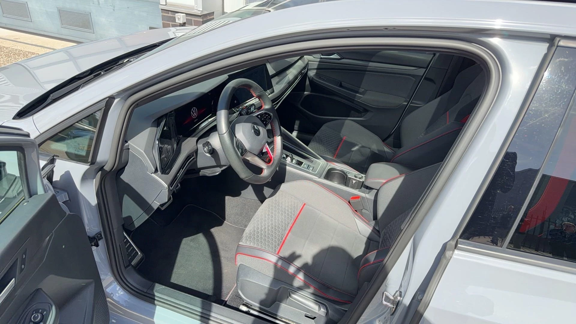 Volkswagen-Golf-image-6