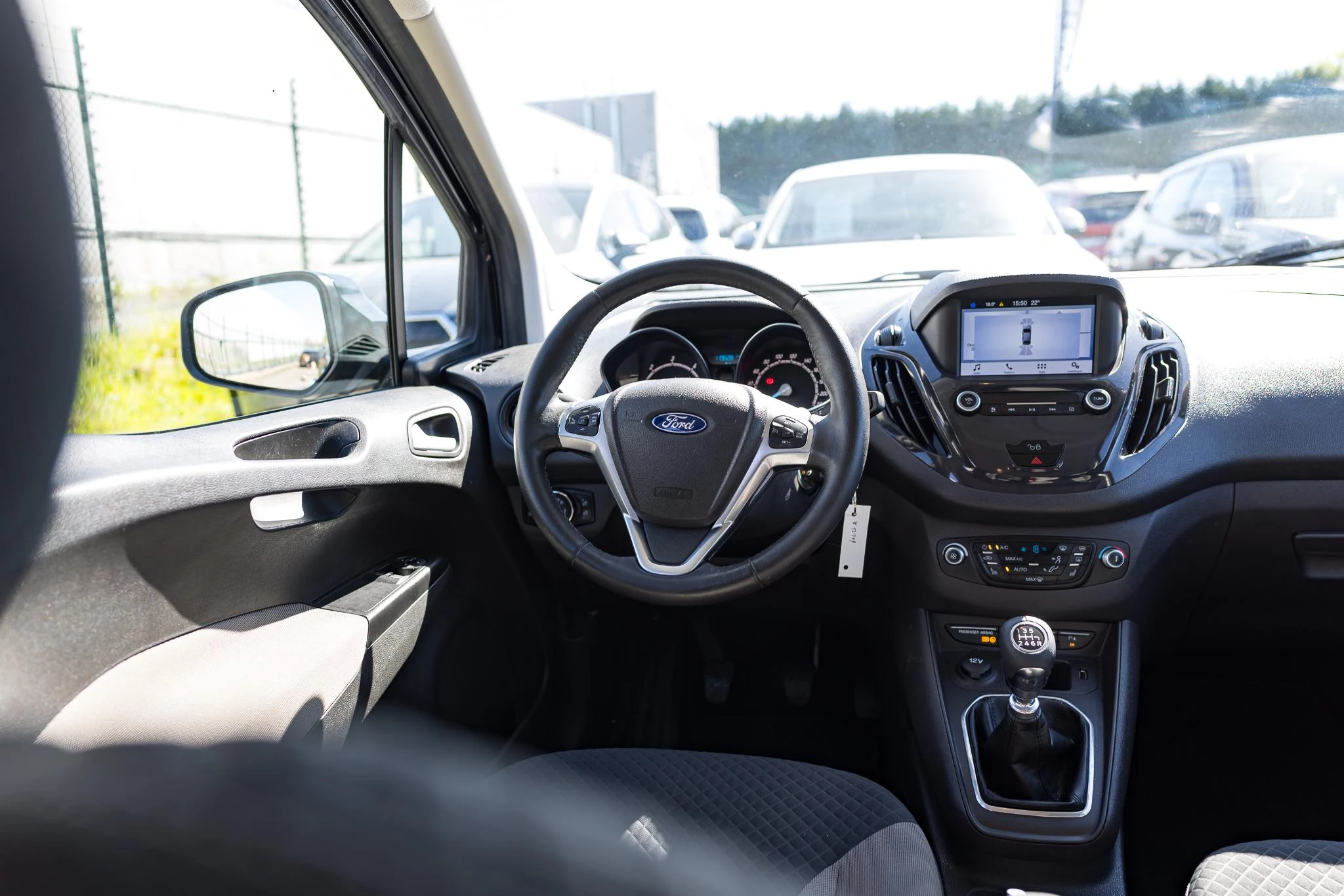 Ford Tourneo 1.5 TDCi 75kW Ambiente