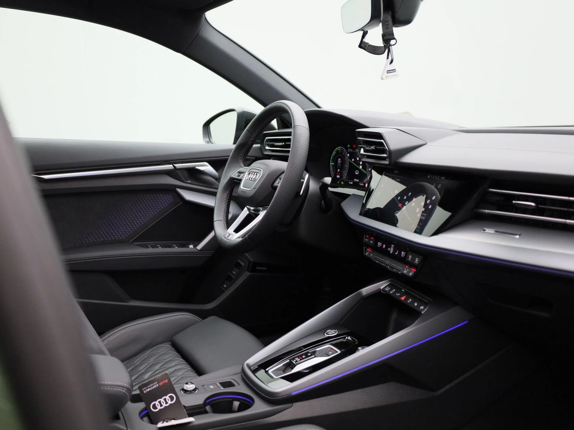 Audi A3 Sportback 45 TFSI e S edition Competition 272 PK