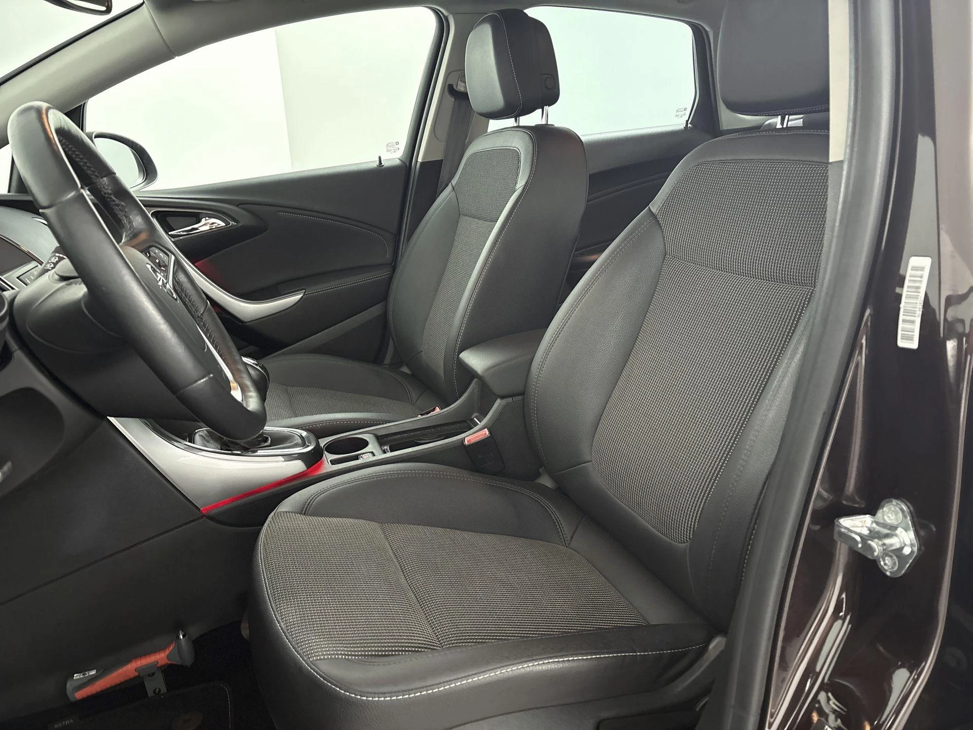 Opel-Astra-image-25