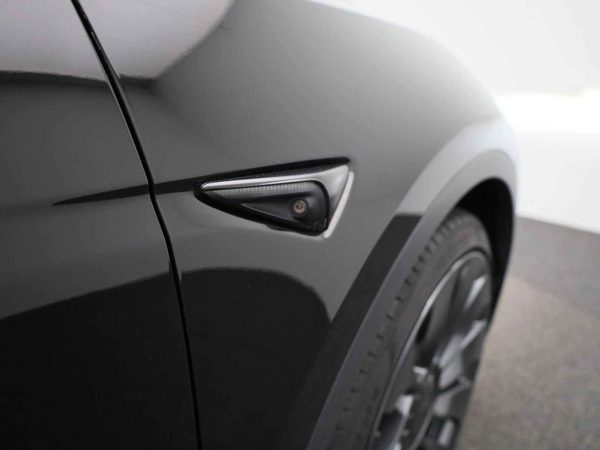 Tesla-Model Y-image-33