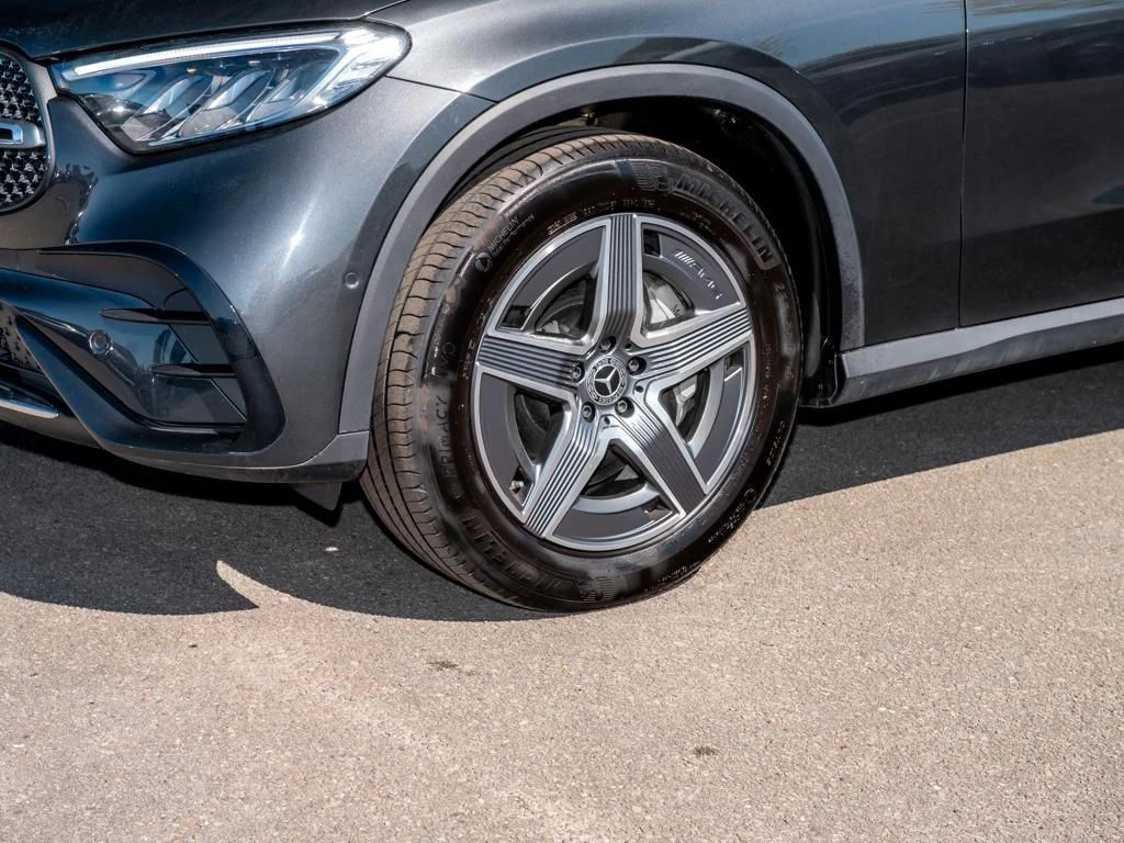 Mercedes-Benz-GLC 300 d-image-6