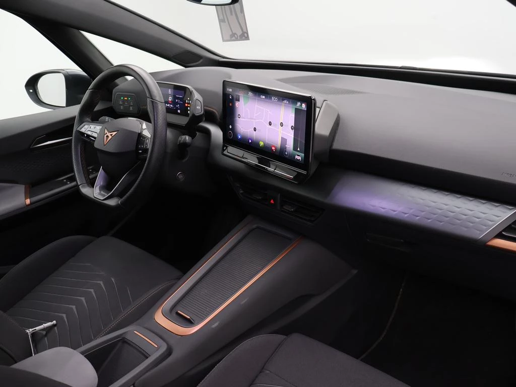 CUPRA Born Born Business Edition 204PK *AUTOMAAT*SPORTZETELS*CAMERA*PDC*ACC*NAVI*APP-CONNECT*...*
