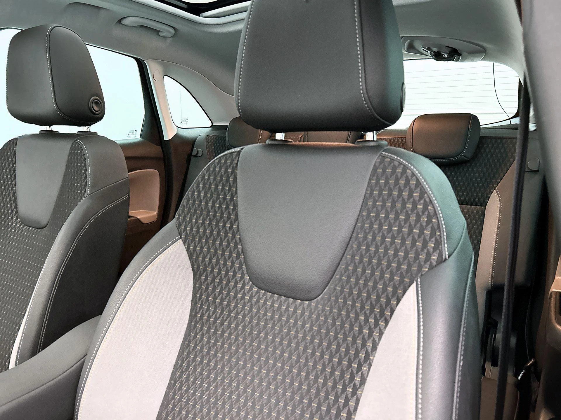 Opel-Crossland X-image-11