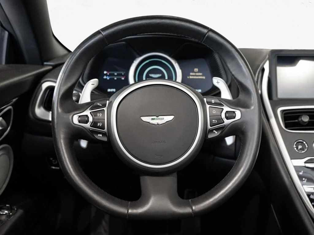 Aston Martin V8 Volante DB11 Aston Martin Hamburg