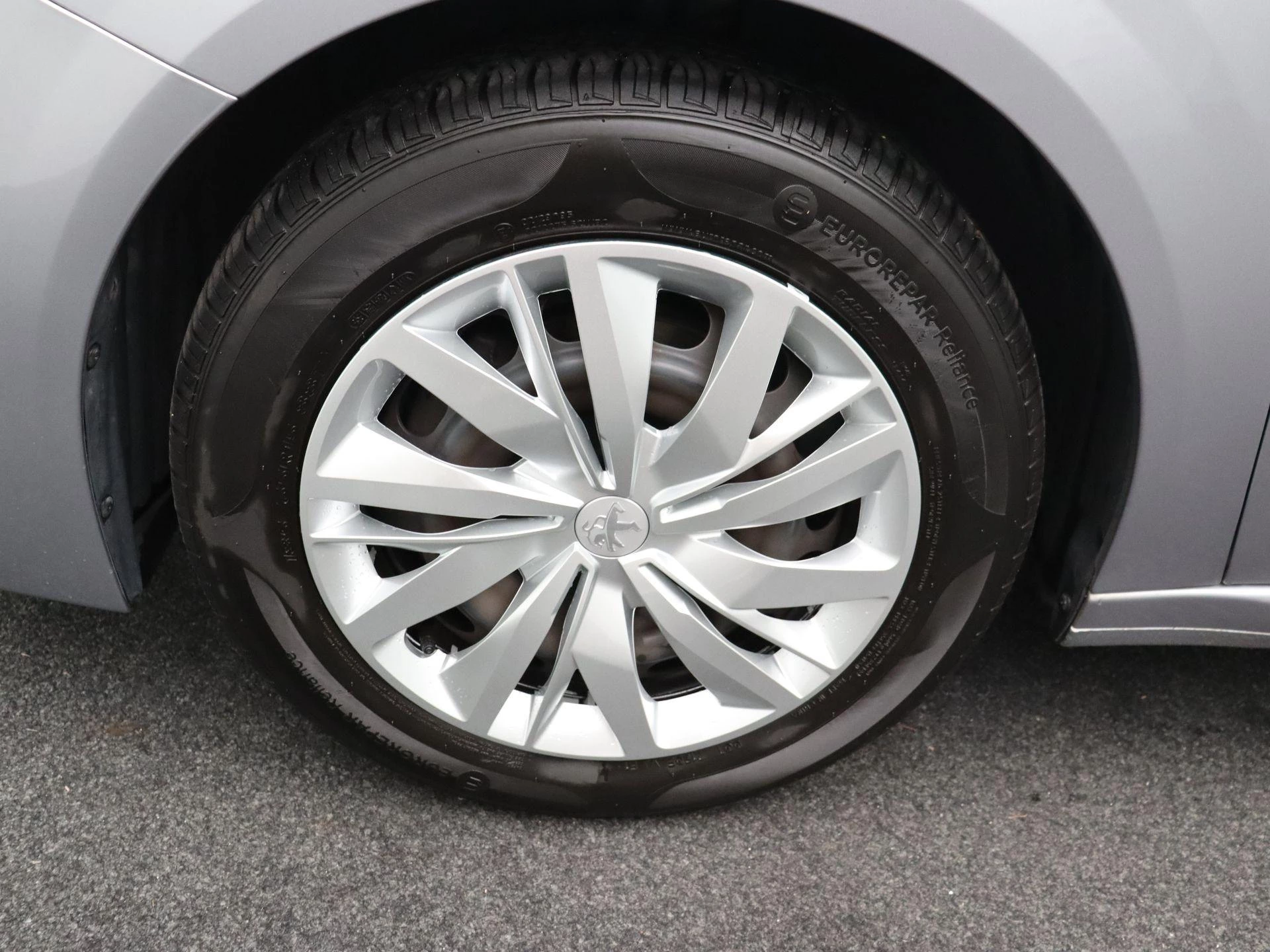 Peugeot 208 1.2 PureTech 75 MAN5 S&S Active Pack