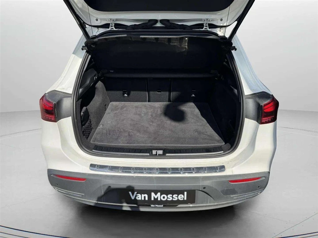 Mercedes-Benz-EQA-image-22