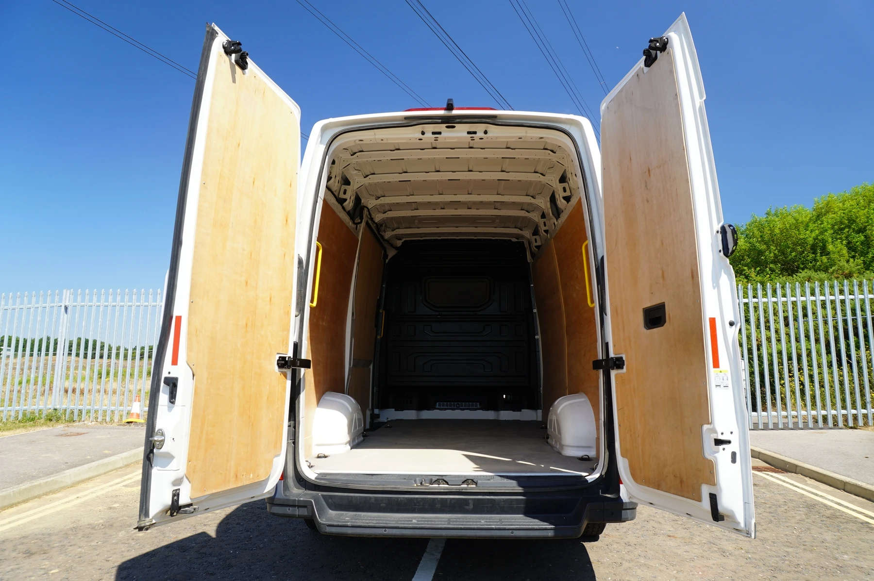 Volkswagen-Crafter-image-47