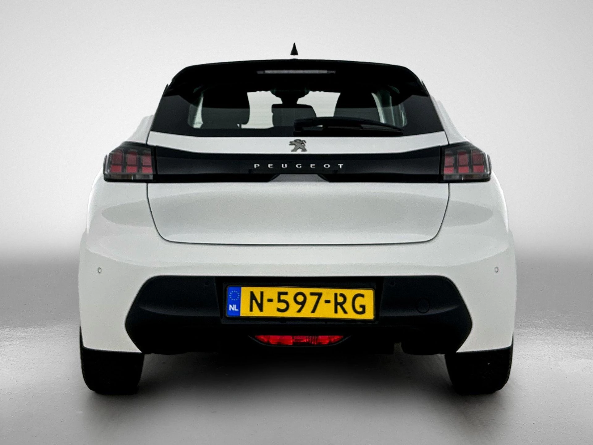 Peugeot-208-image-2