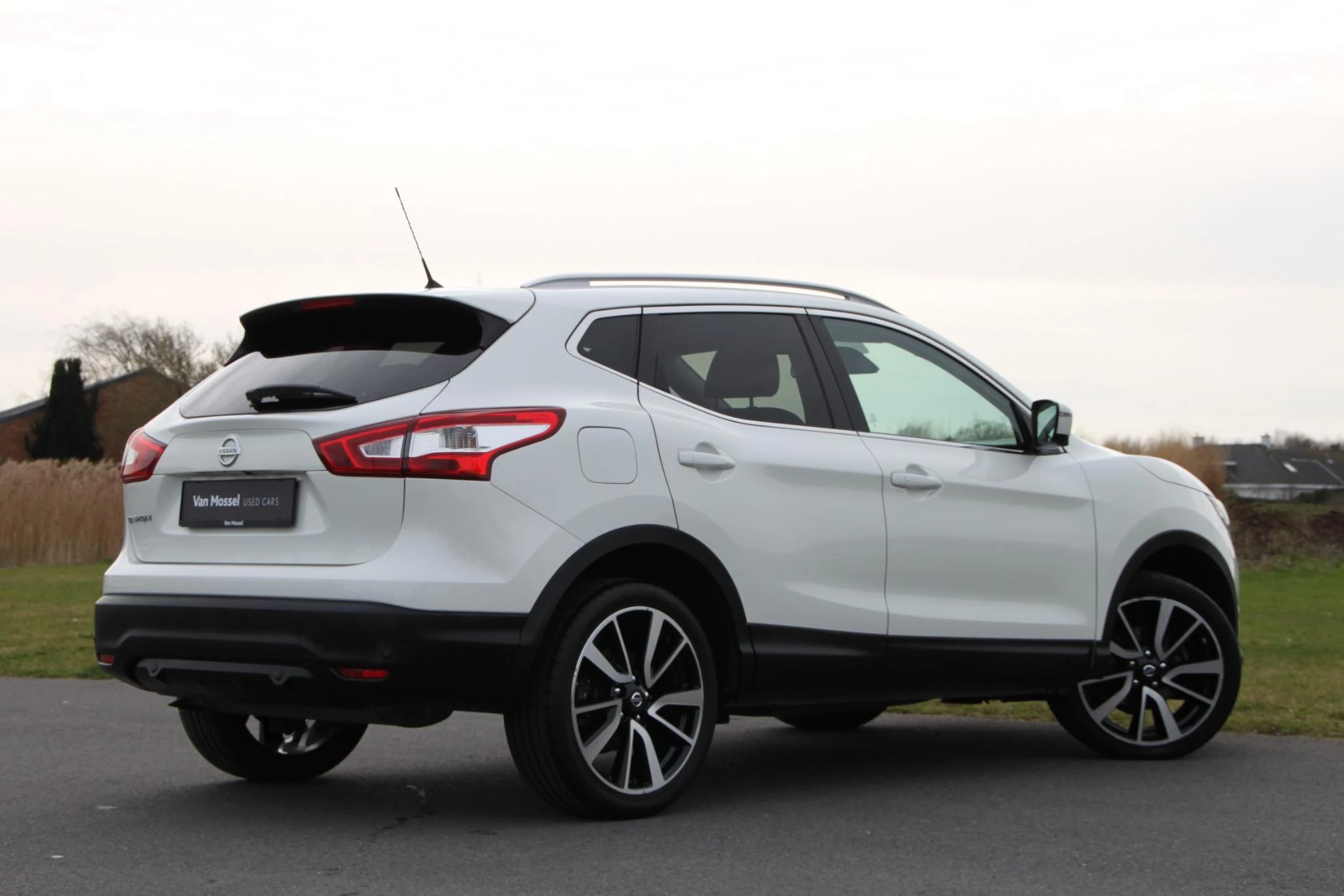 Nissan-QASHQAI-image-4