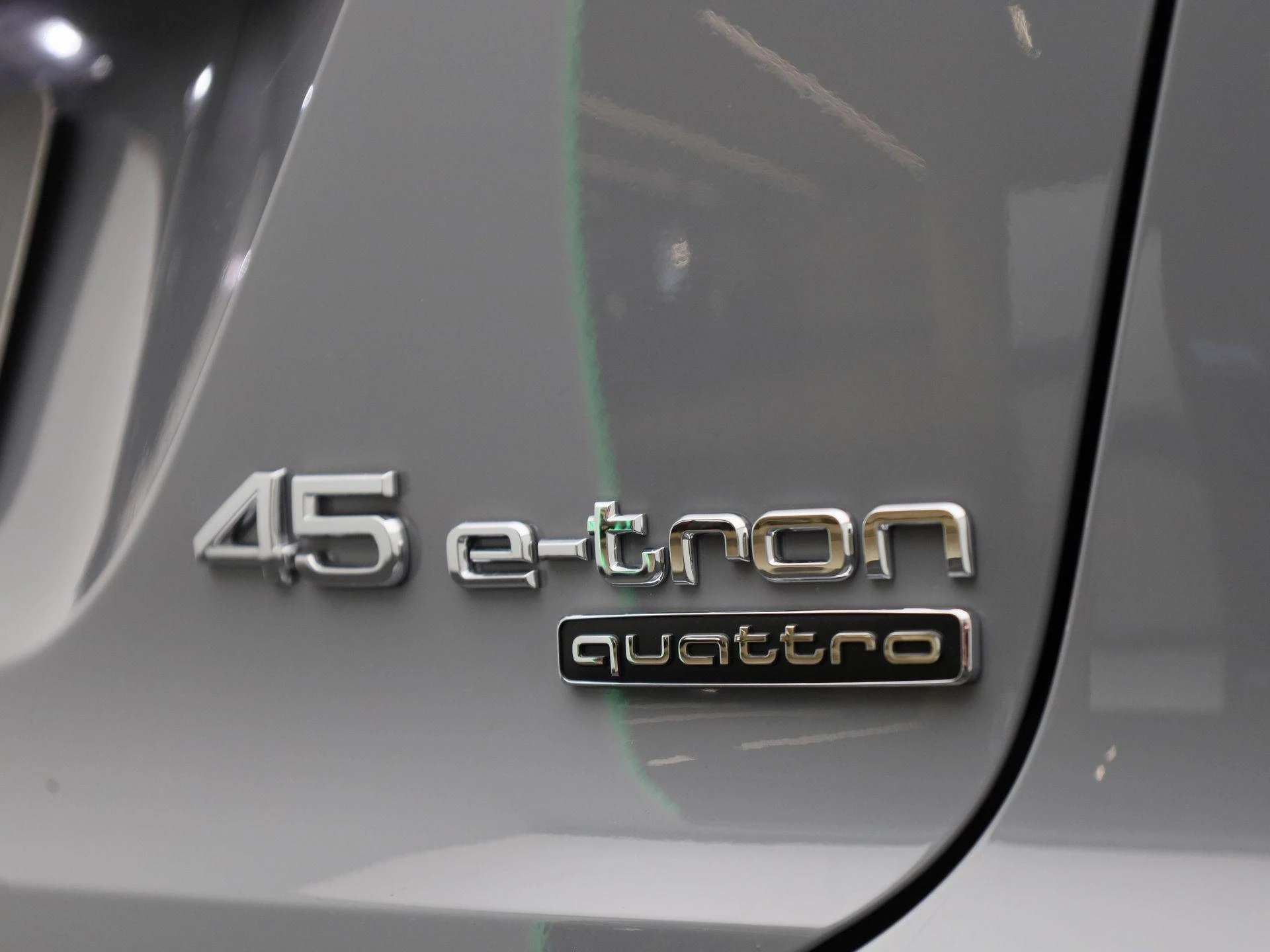 Audi-Q4 e-tron-image-54
