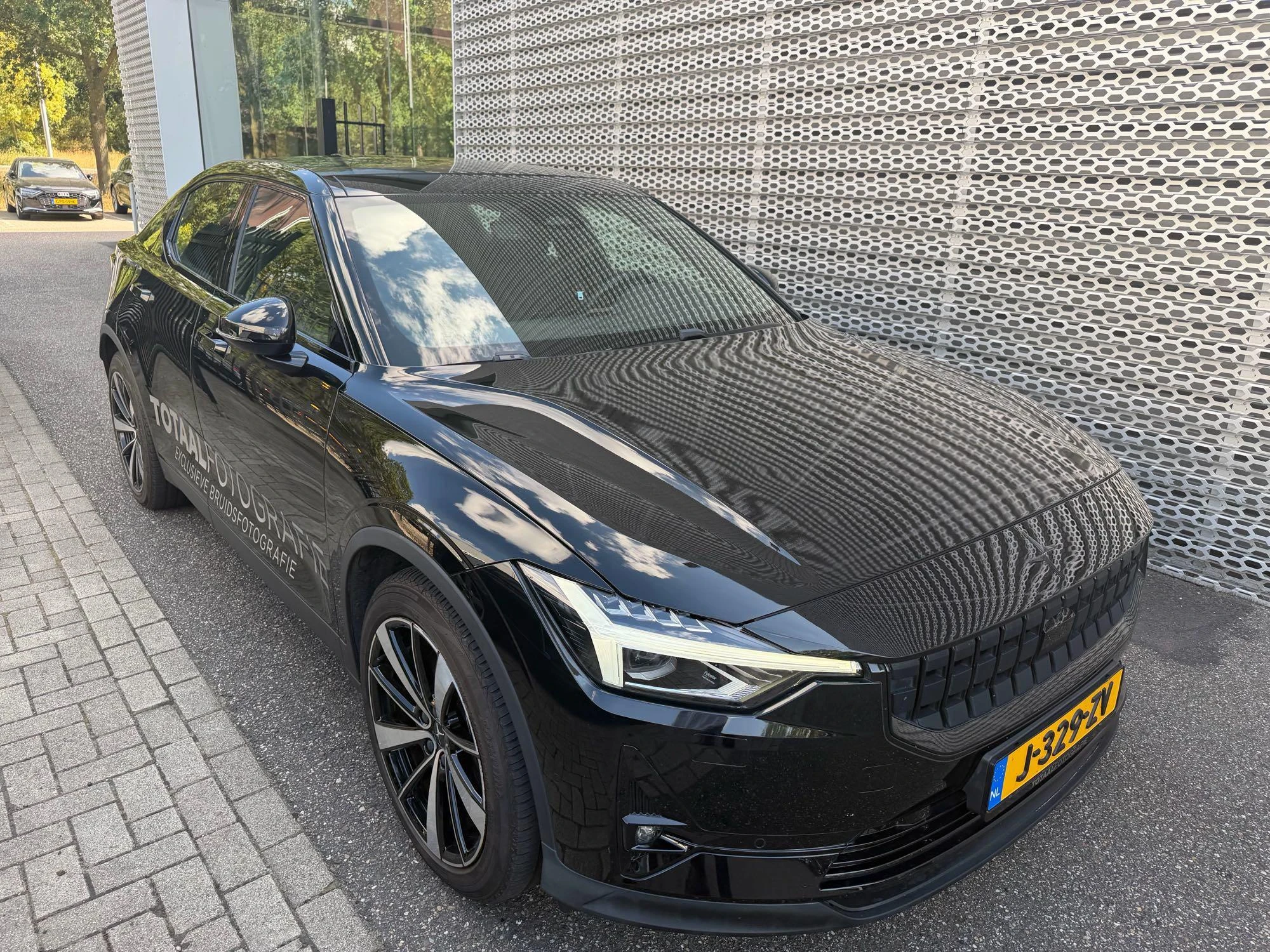 Polestar-2-image-2