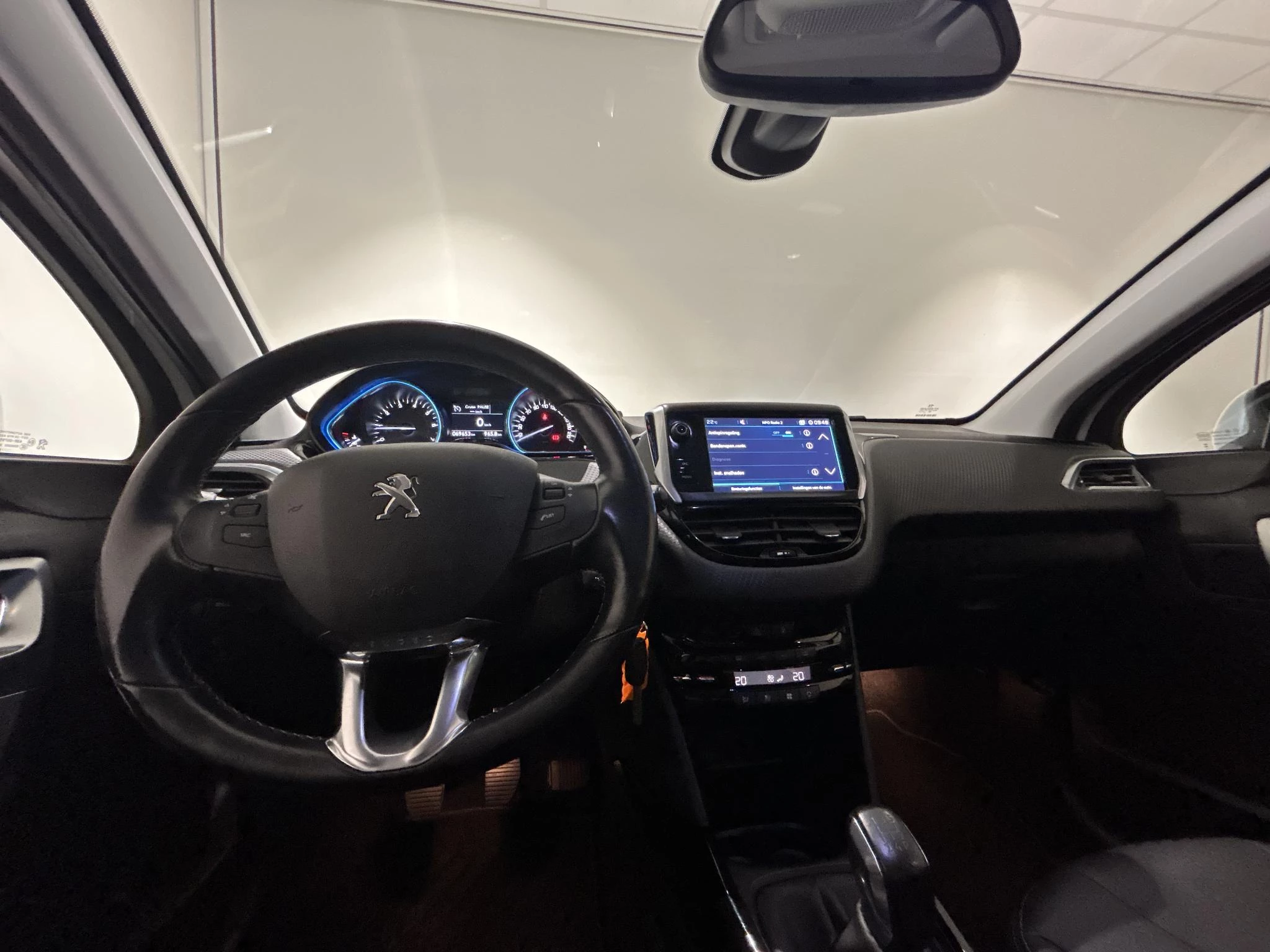 Peugeot 2008 1.2 PureTech Allure