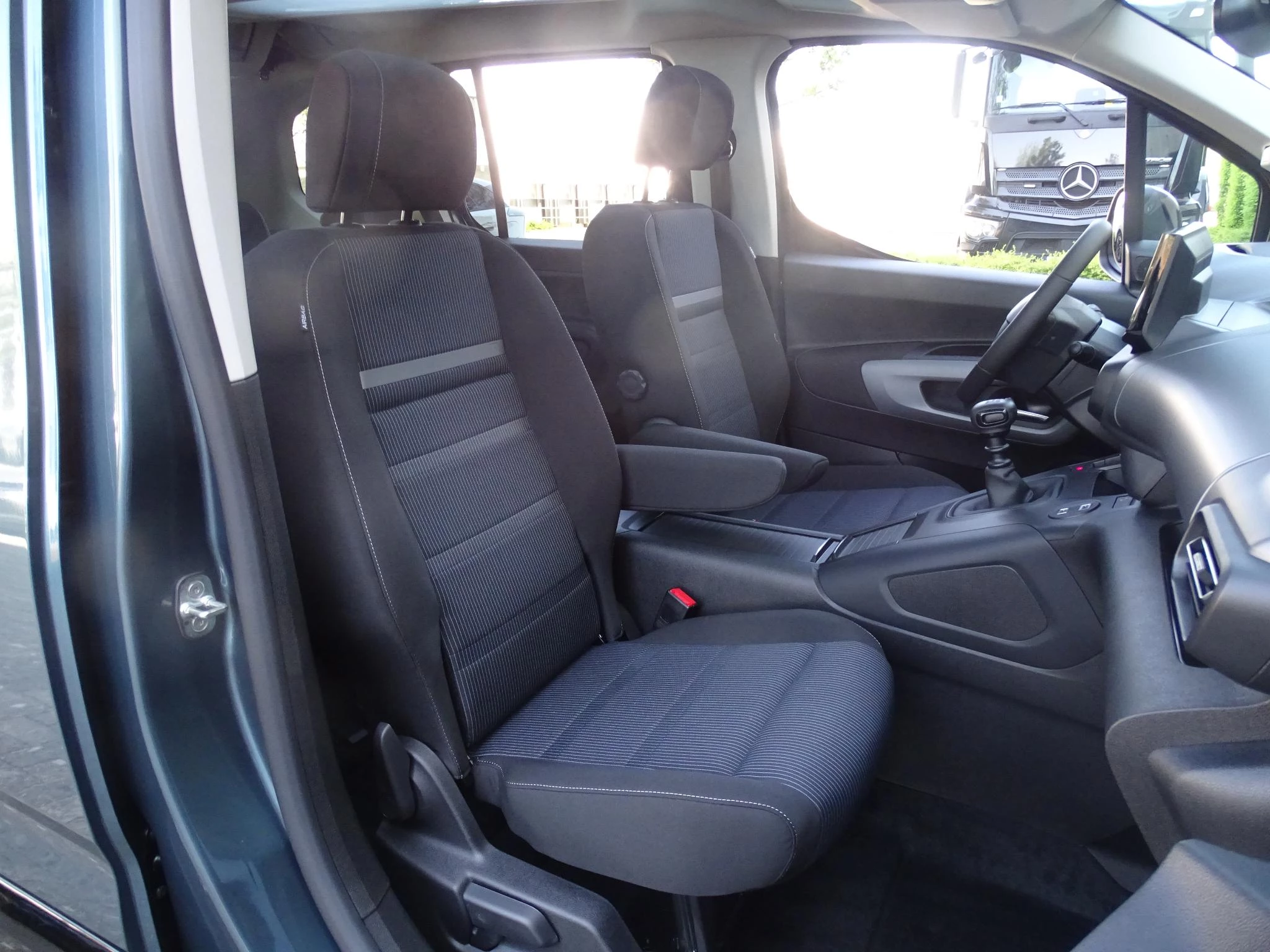 Fiat Qubo 1.2T +gps+camera+park pilot +magic top