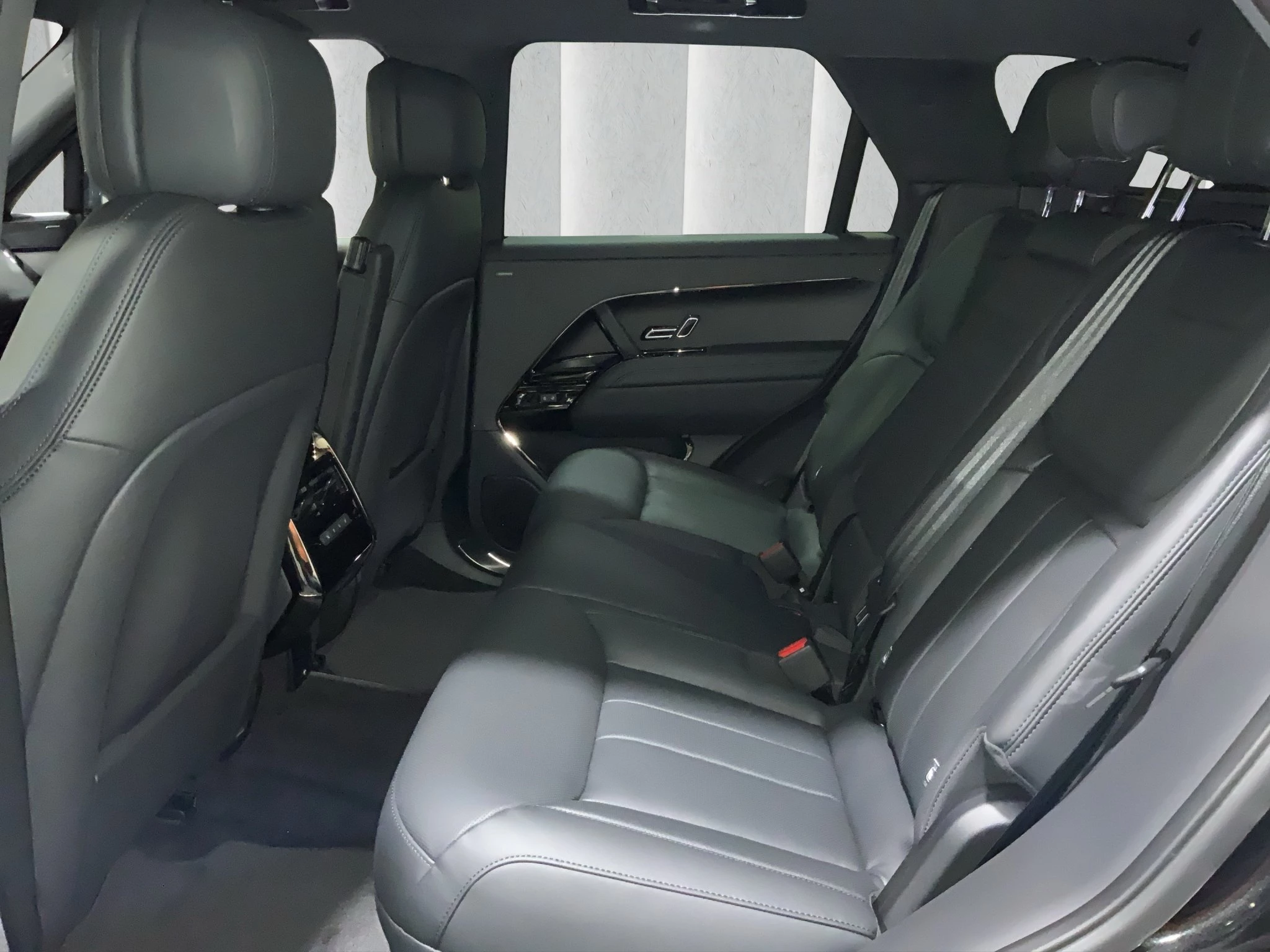 Land Rover Range Rover Sport Dynamic SE 3.0 P460e AHK | Winter | Pano-SD