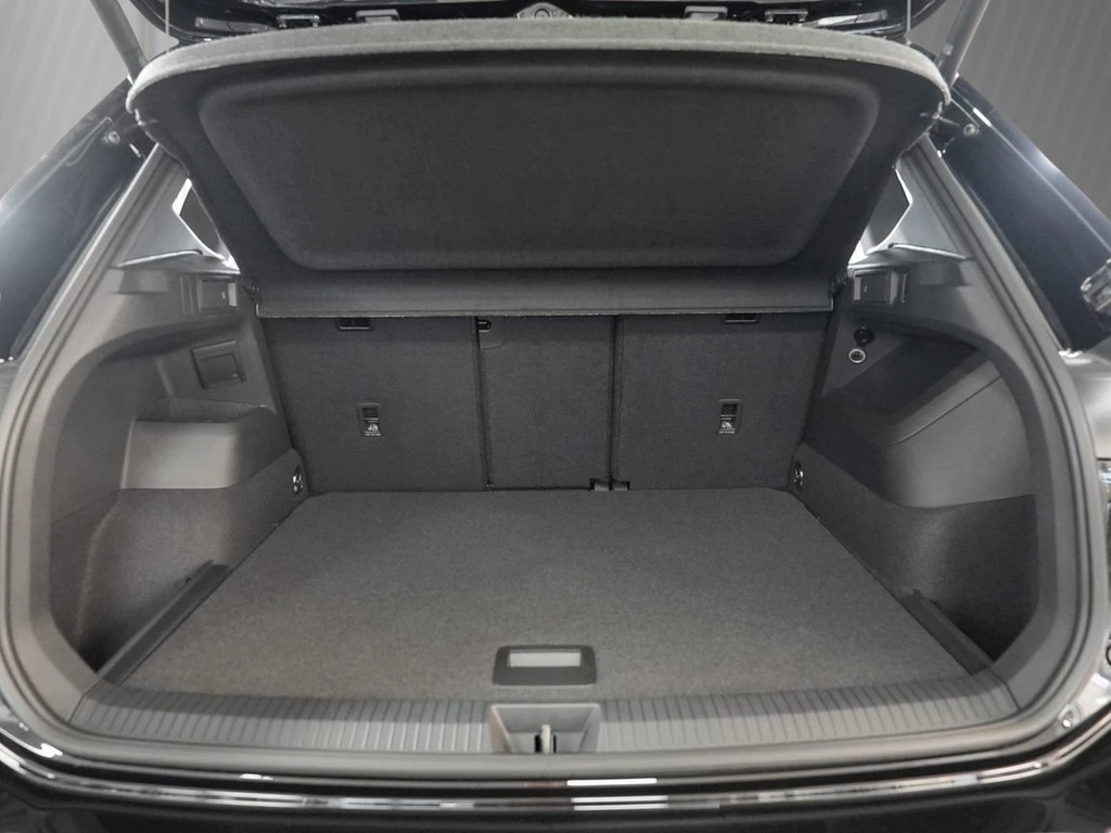 Volkswagen Tiguan 1.5 eTSI 150 PS R-Line WKR, NAVI, Leder
