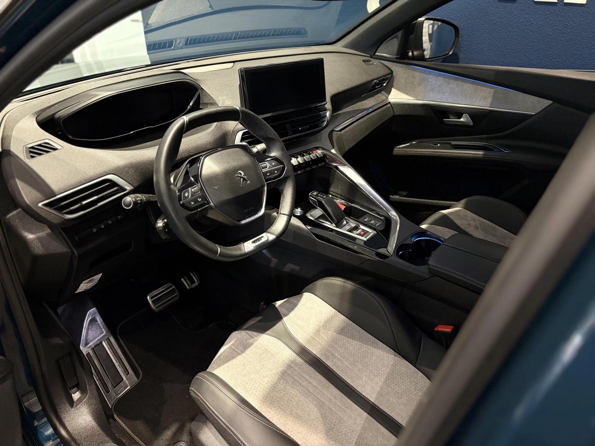 Peugeot 3008 1.6 HYbrid 225 GT