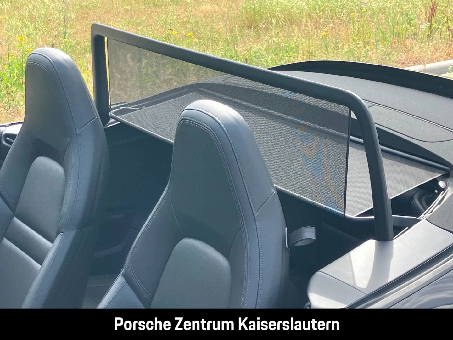 Porsche 911 992 Carrera 4 Cabrio Sportabgas BOSE 21-Zoll carrera