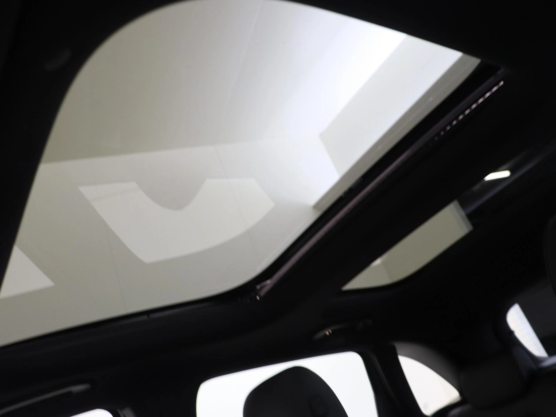 Mercedes-Benz-B-Klasse-image-27