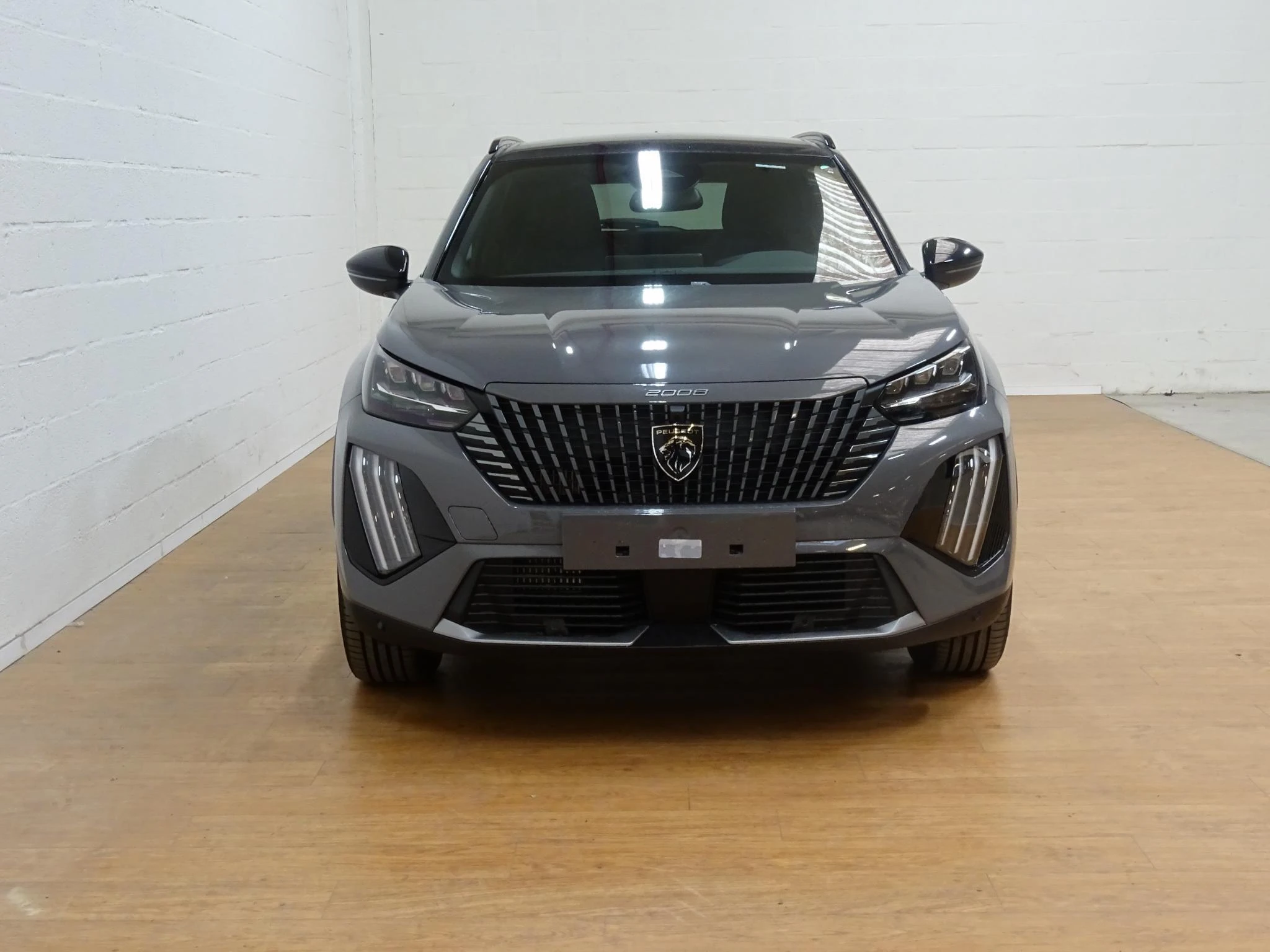 Peugeot-e-2008-image-5