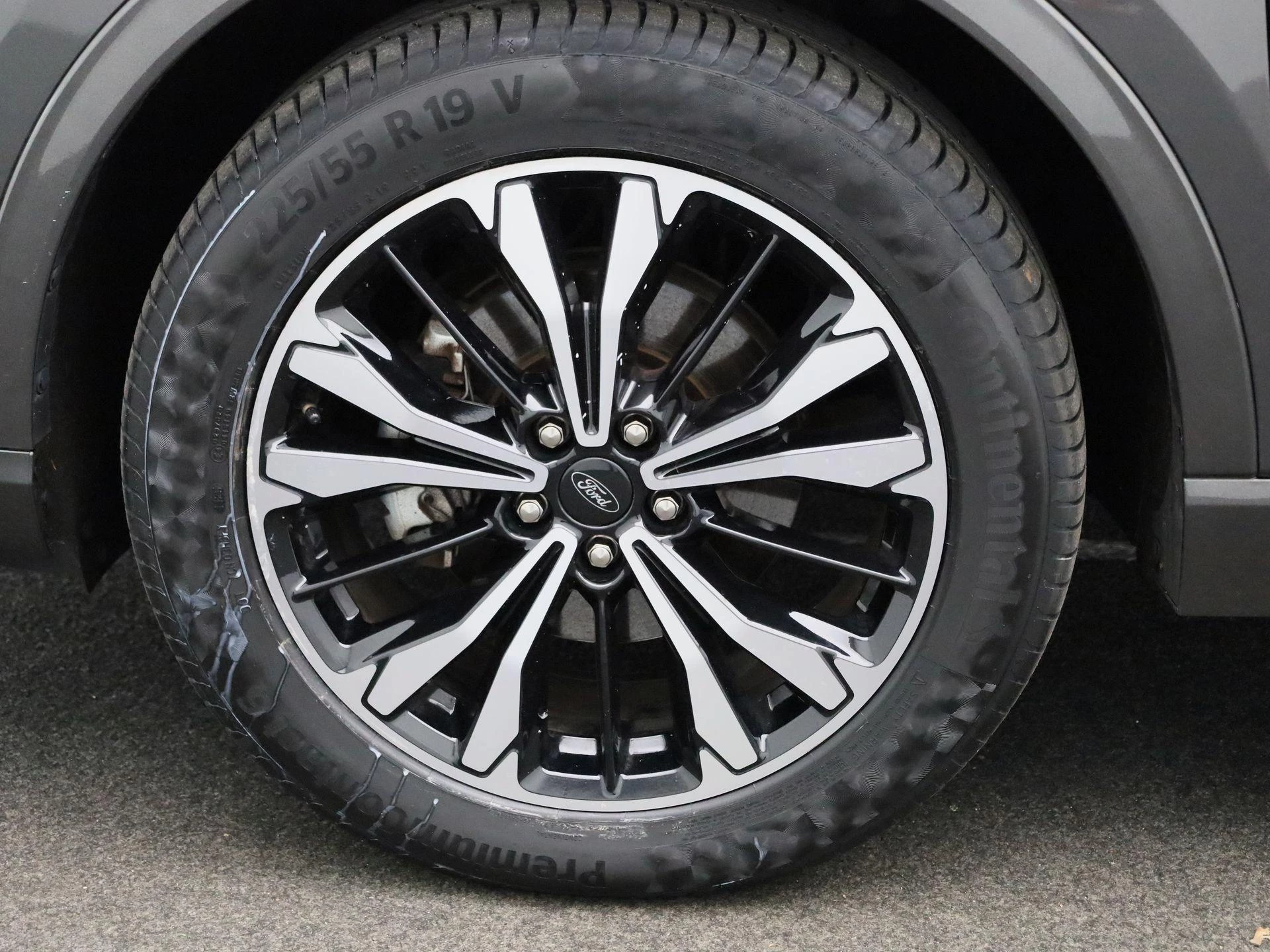 Ford-Kuga-image-13