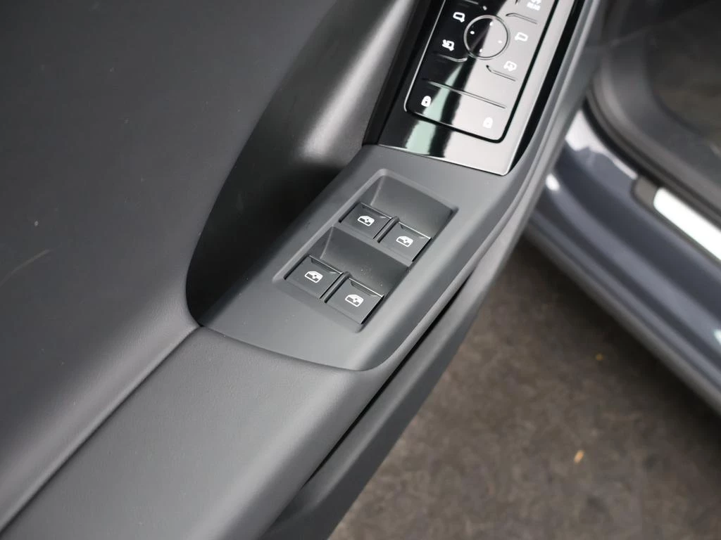 Audi Q6 e-tron e-Tron 100kWh 50 Performance Advanced 306PK *LEDER*NAVI*ZETELVERWARMING*ADAPTIVE CRUISE*DIGITAL DASHBOARD*APPCONNECT*BLTH*PDC*CA