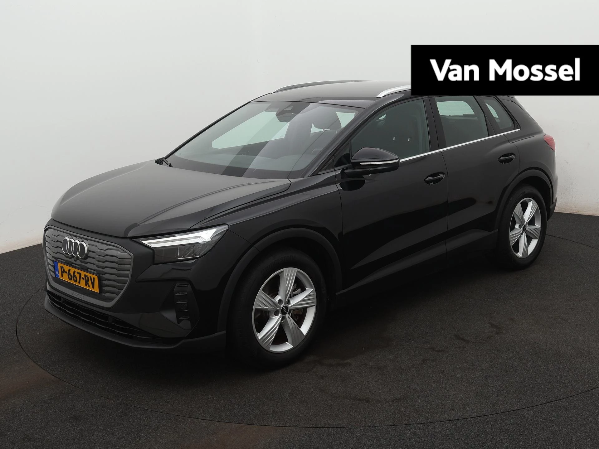 Audi-Q4 e-tron-image-0