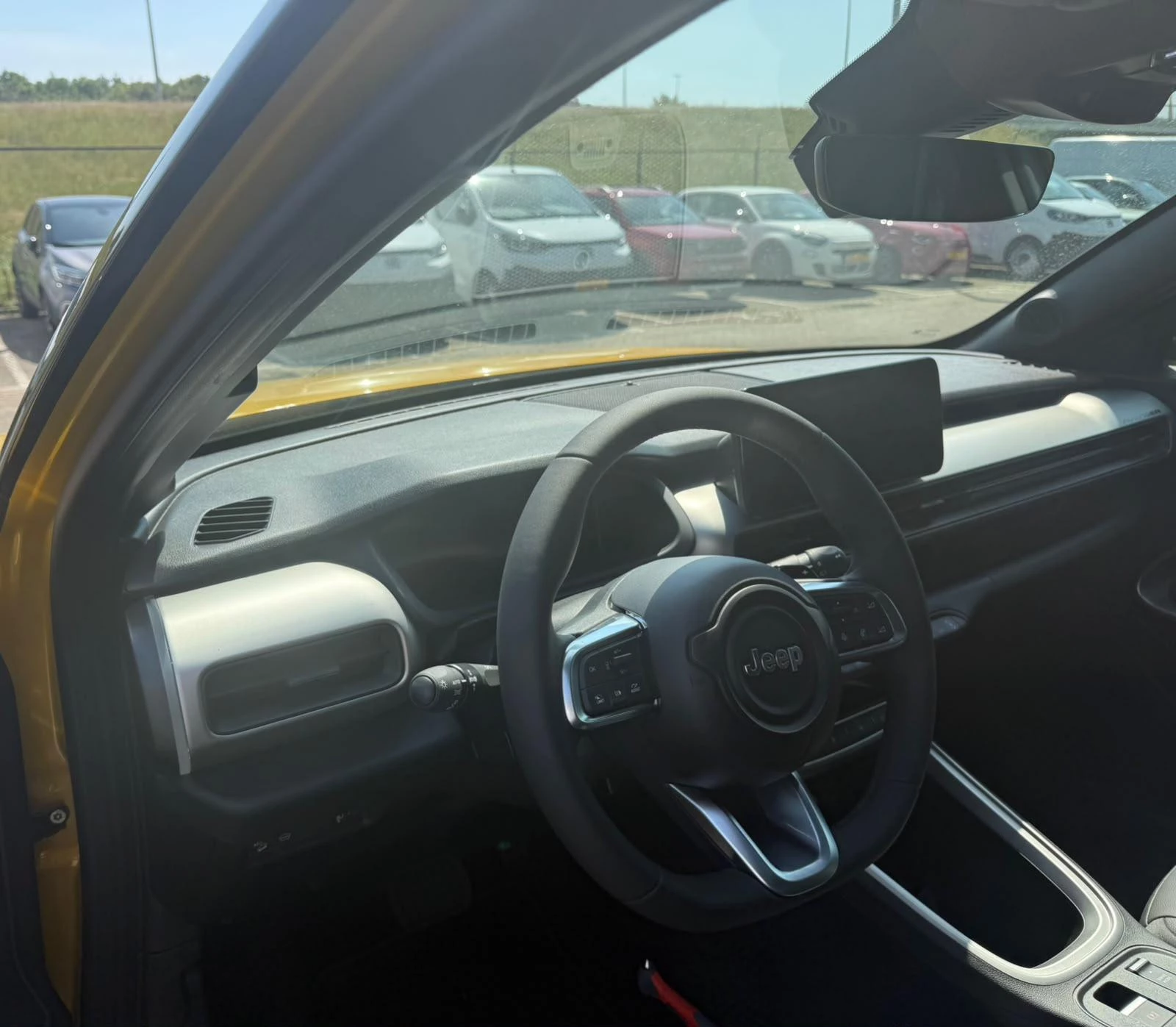 Jeep Avenger 1.2 e-Hybrid Summit