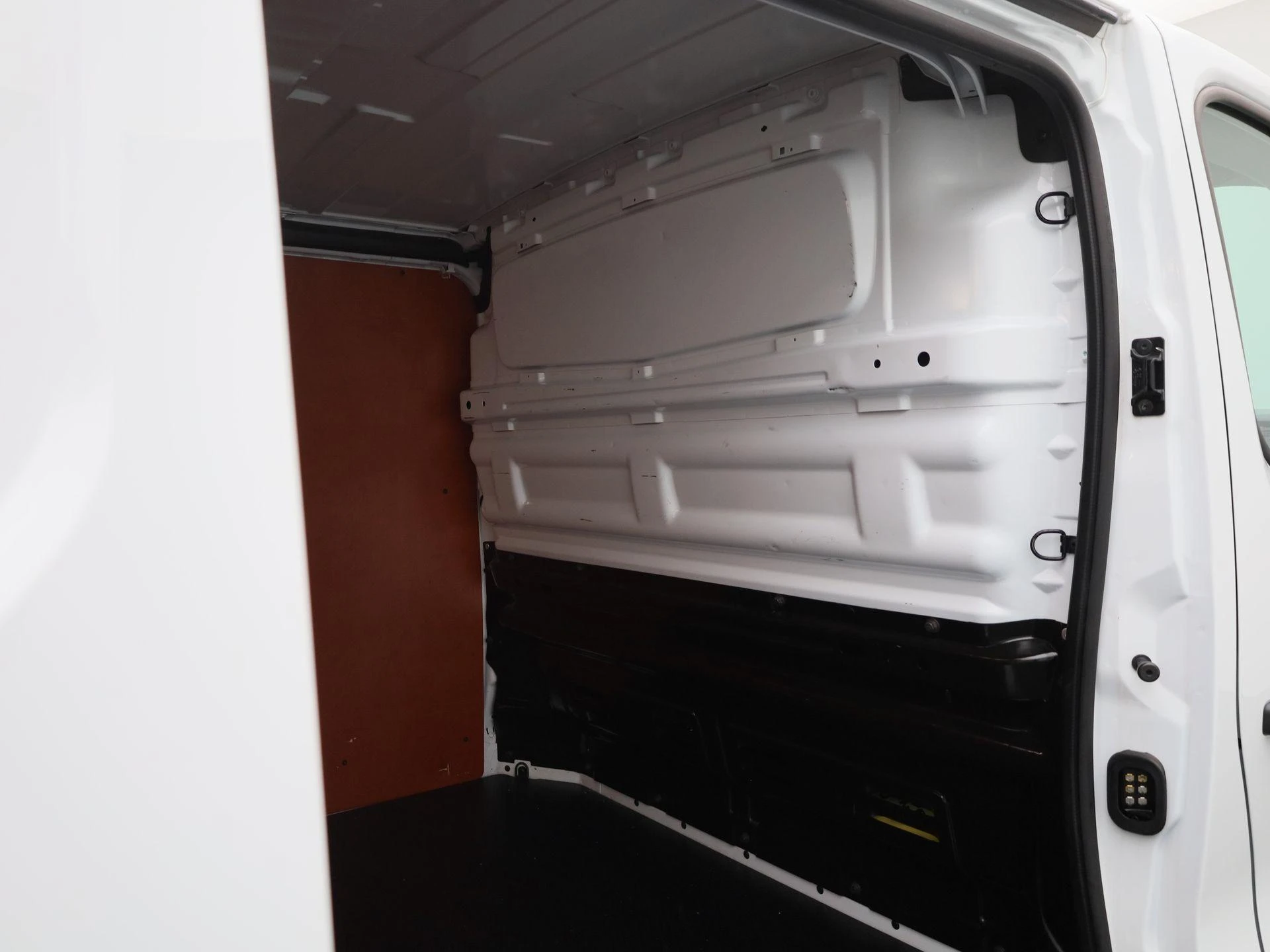 Renault-Trafic-image-13