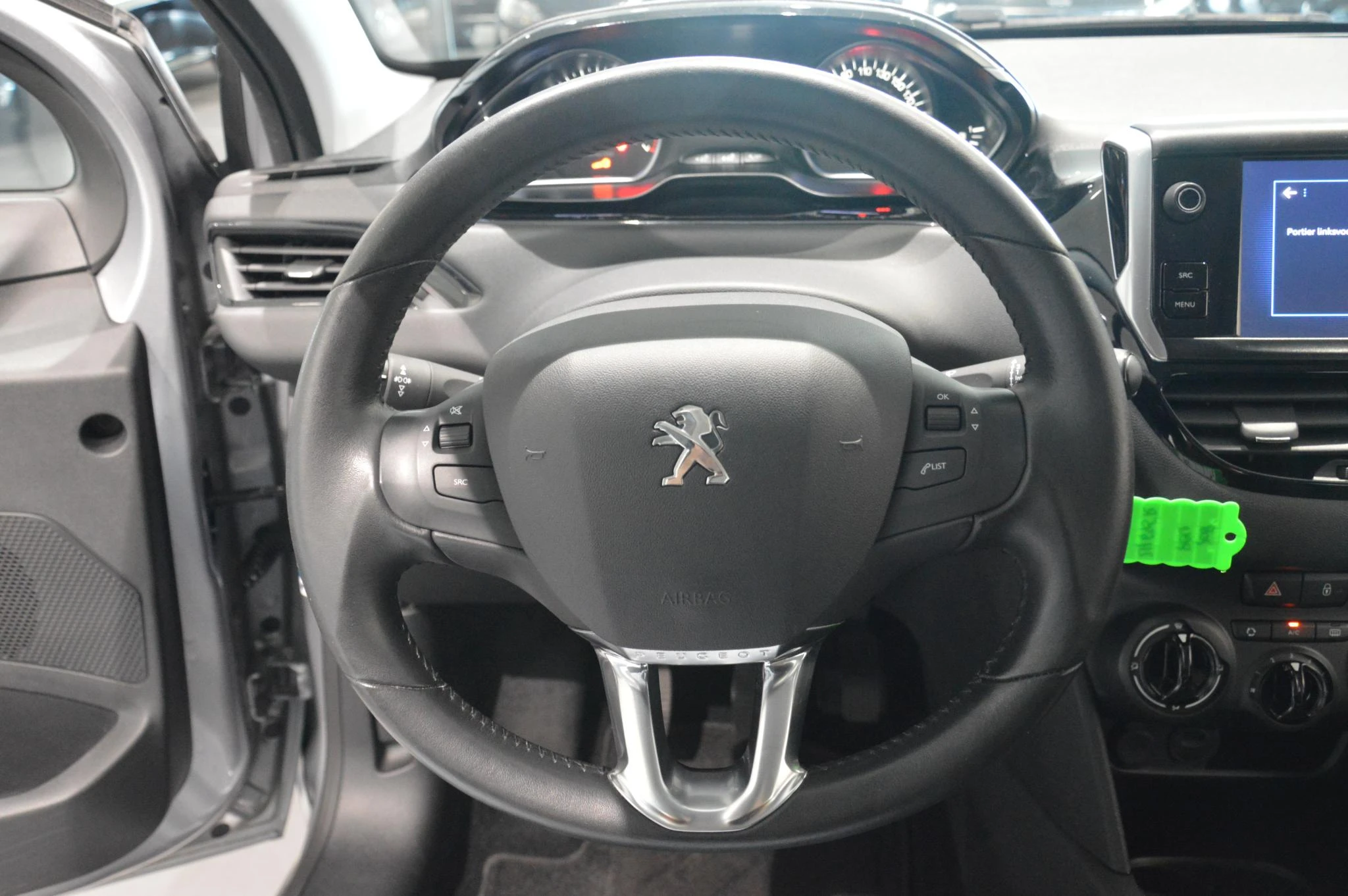 Peugeot 208 Signature