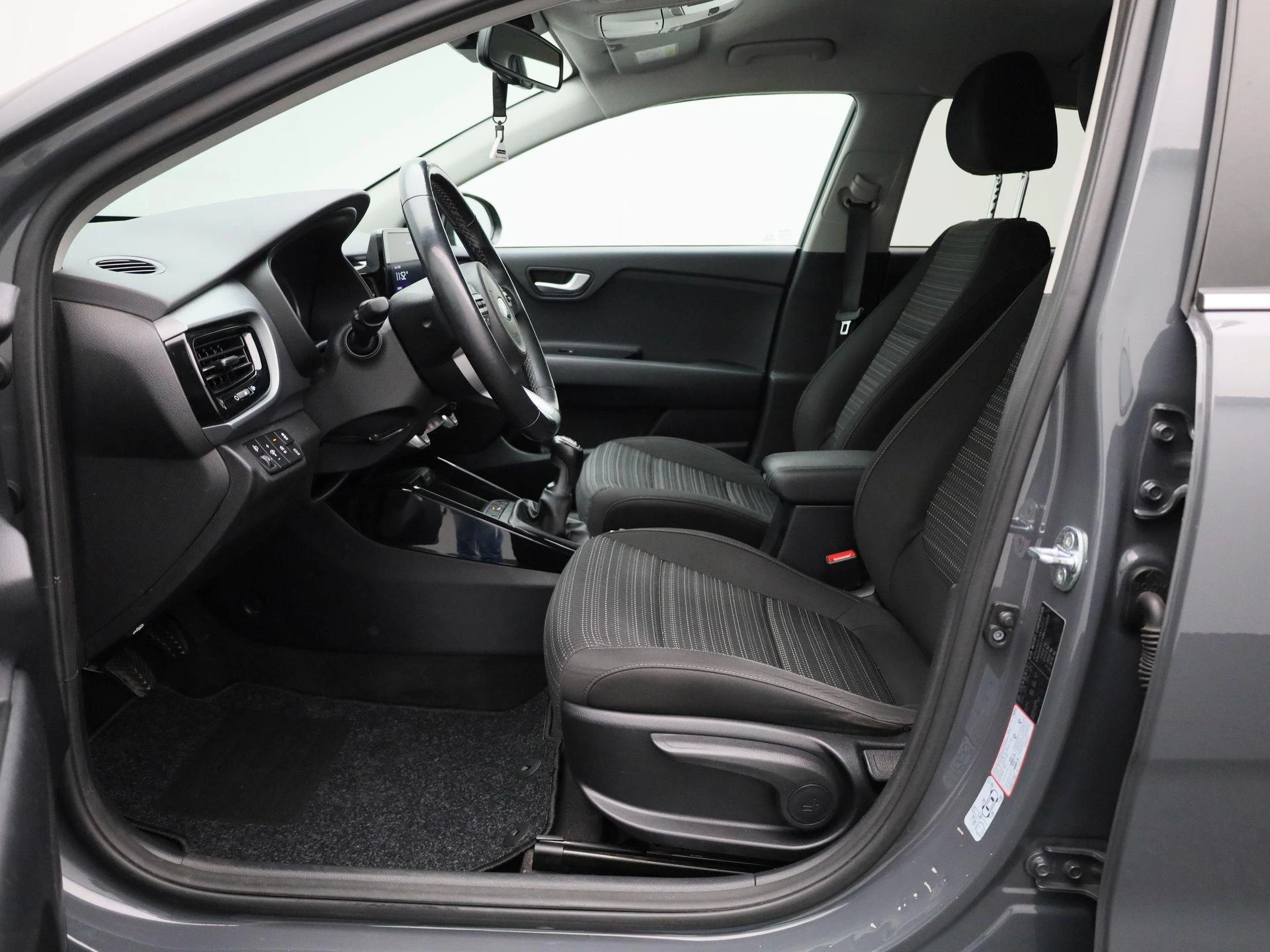 Kia-Stonic-image-8