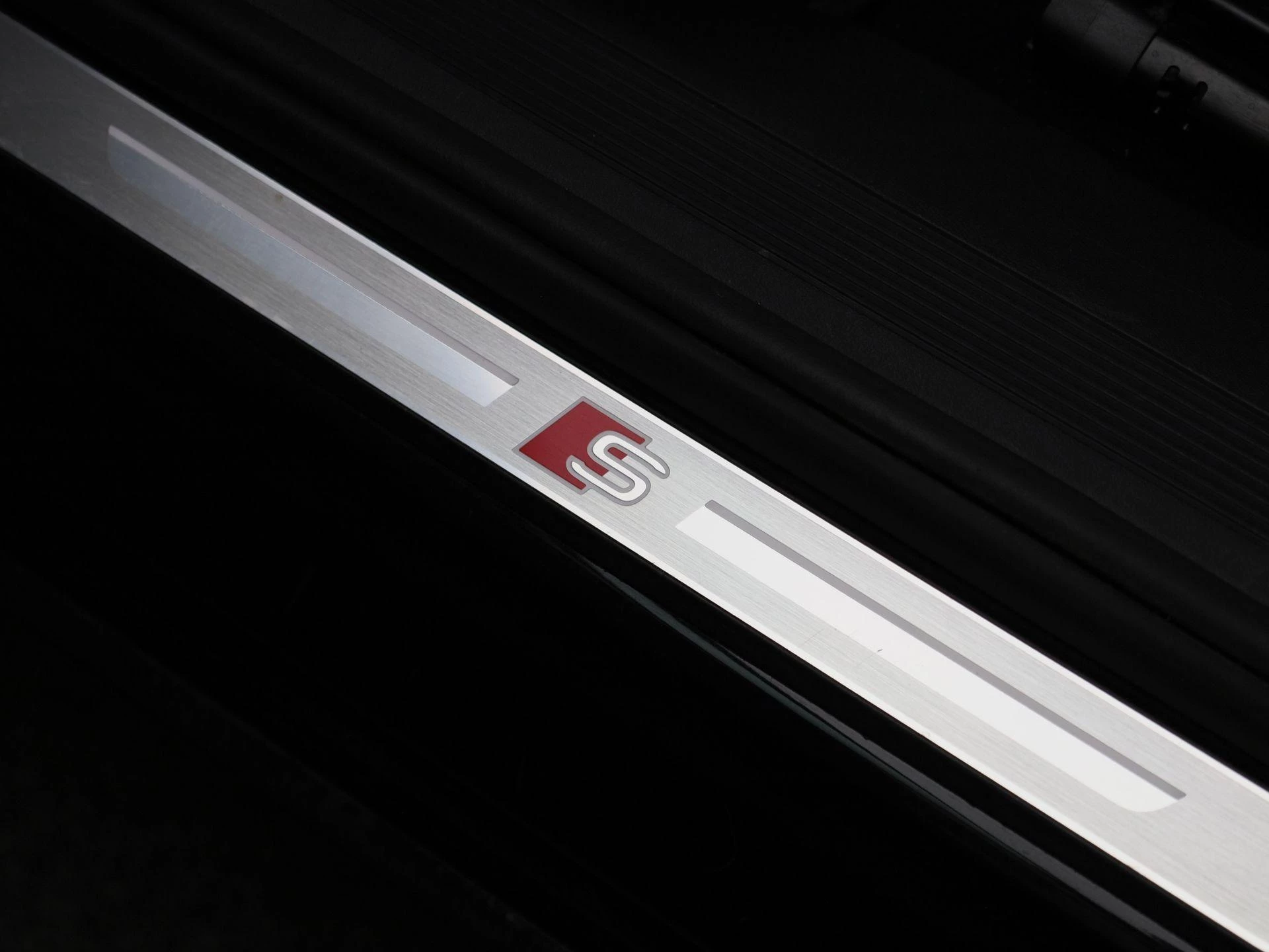 Audi-Q4 e-tron-image-34