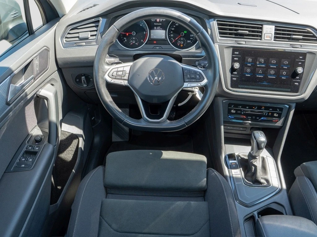 Volkswagen-Tiguan-image-10