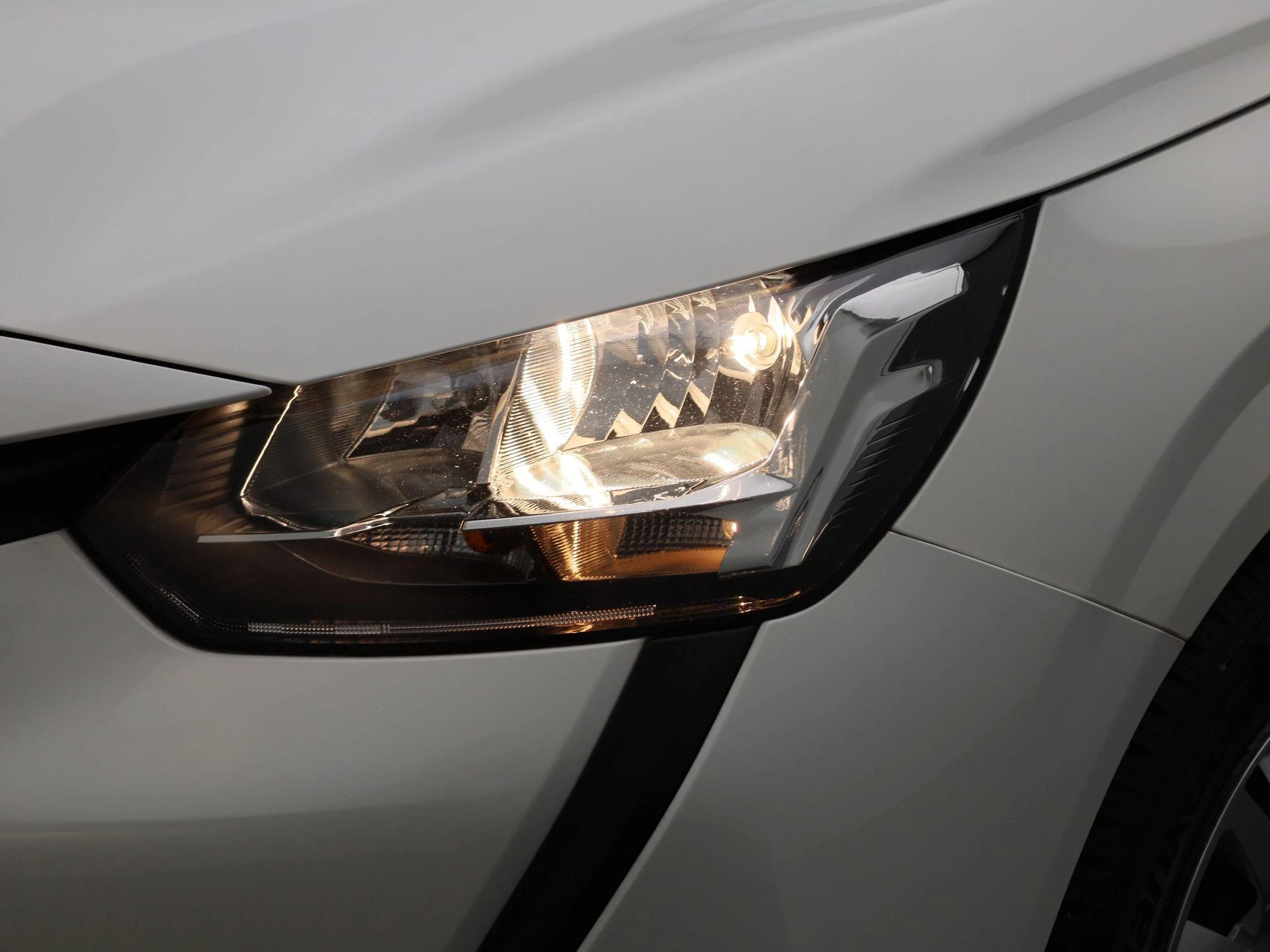 Peugeot 208 1.2 PureTech Like