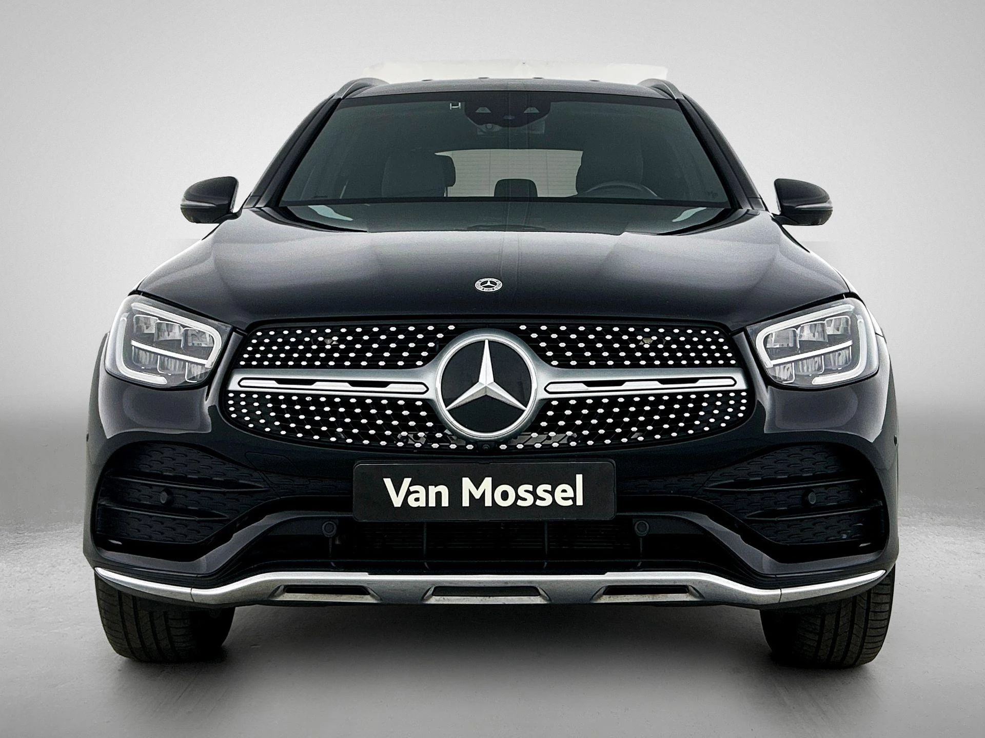 Mercedes-Benz GLC 300e 4MATIC AMG Line