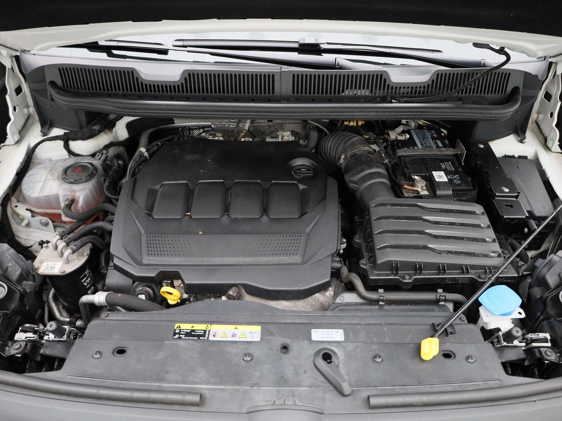 Volkswagen-Caddy-image-33