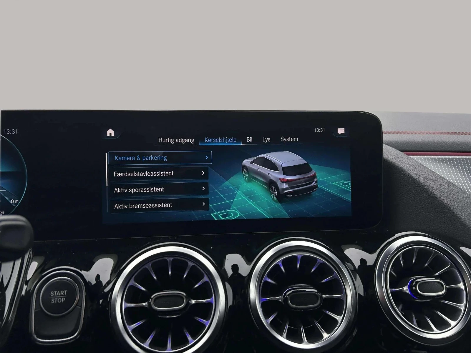 Mercedes-Benz-EQA-image-17