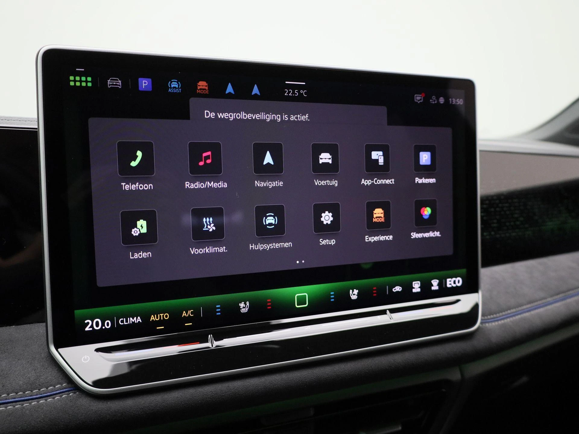 Volkswagen-Tiguan-image-28