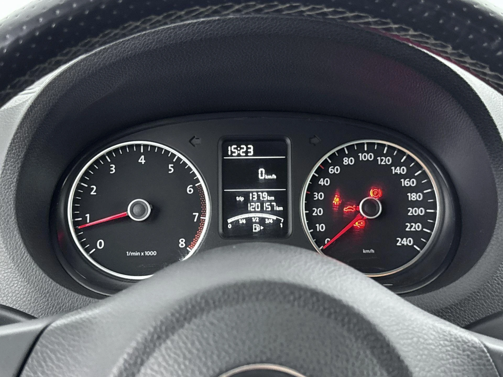 Volkswagen-Polo-image-8